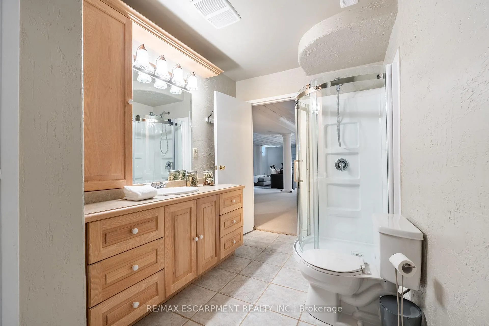 Photo 35 of 248 4th Concession Road W, Hamilton, Rural Flamborough — HOMEH