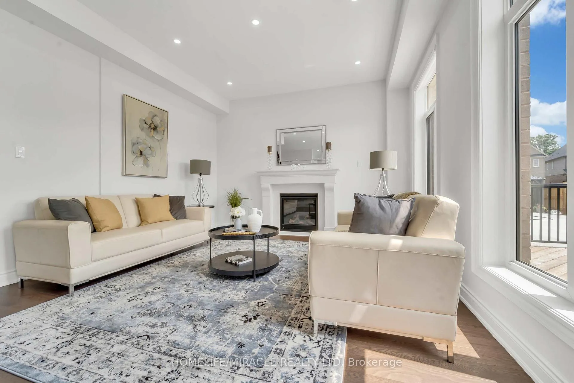 Photo 11 of 273 Forest Creek Drive, Kitchener — HOMEH