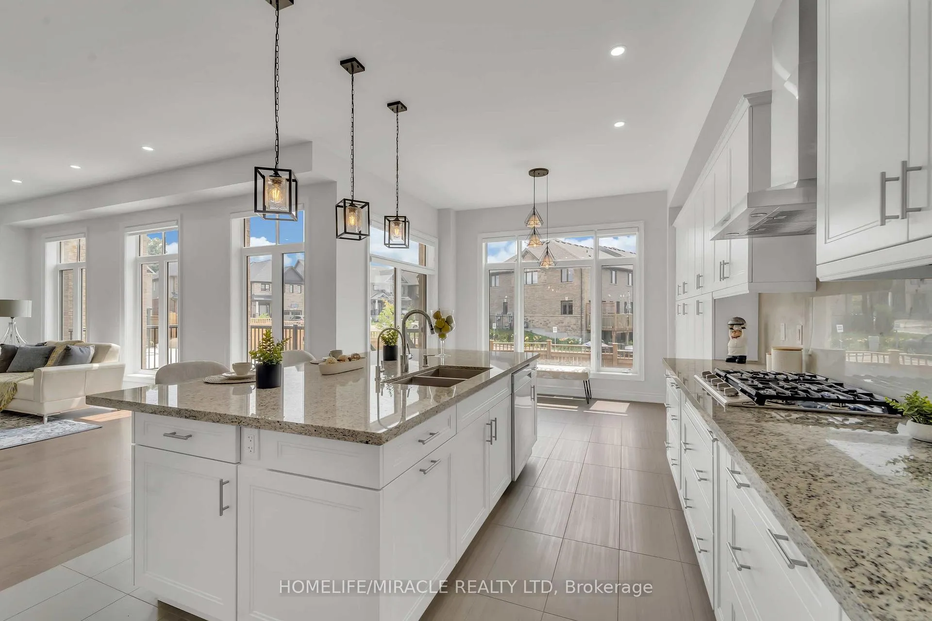 Photo 17 of 273 Forest Creek Drive, Kitchener — HOMEH