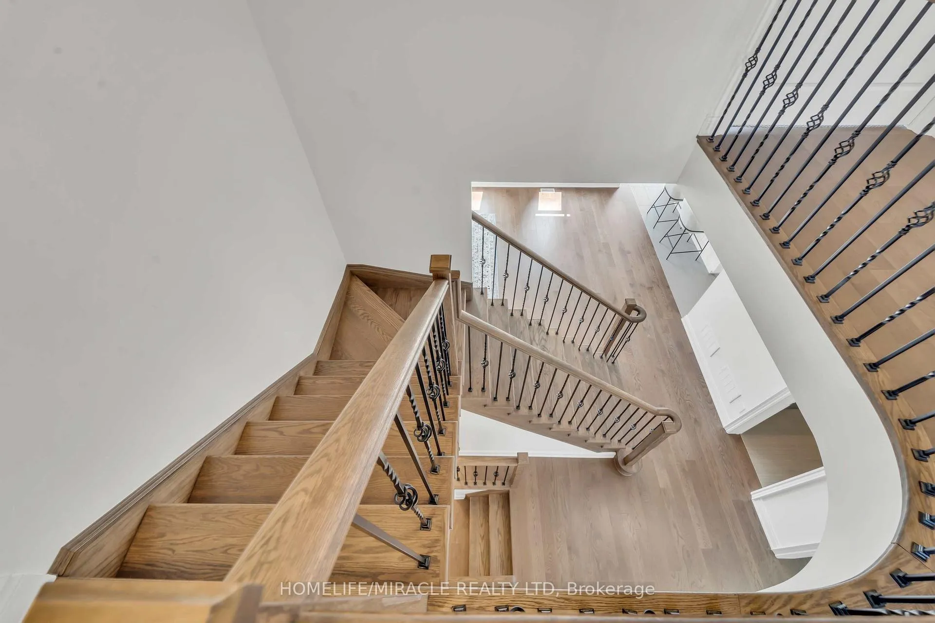 Photo 21 of 273 Forest Creek Drive, Kitchener — HOMEH