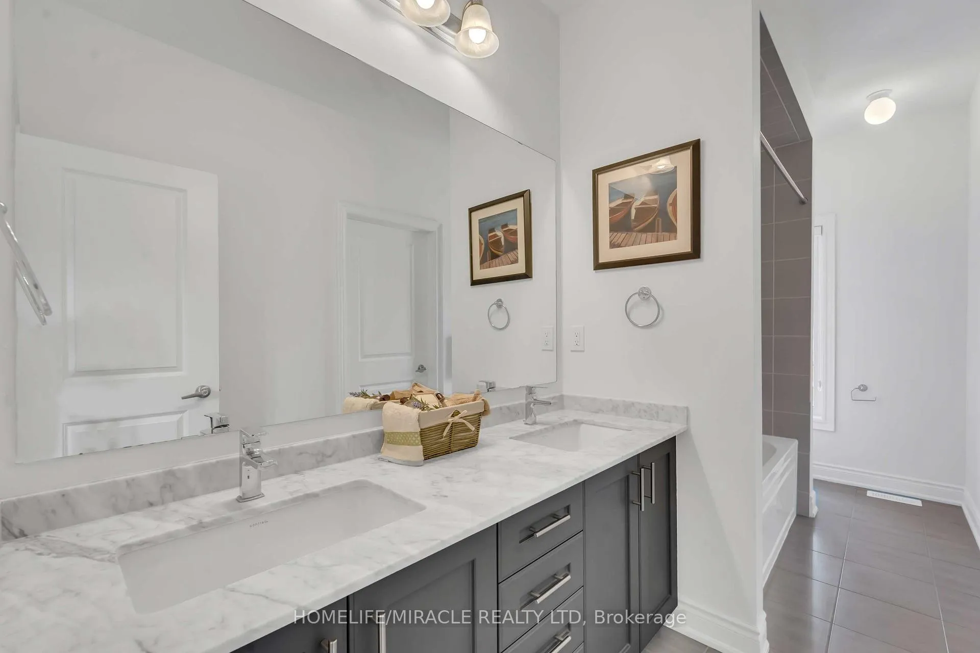 Photo 32 of 273 Forest Creek Drive, Kitchener — HOMEH