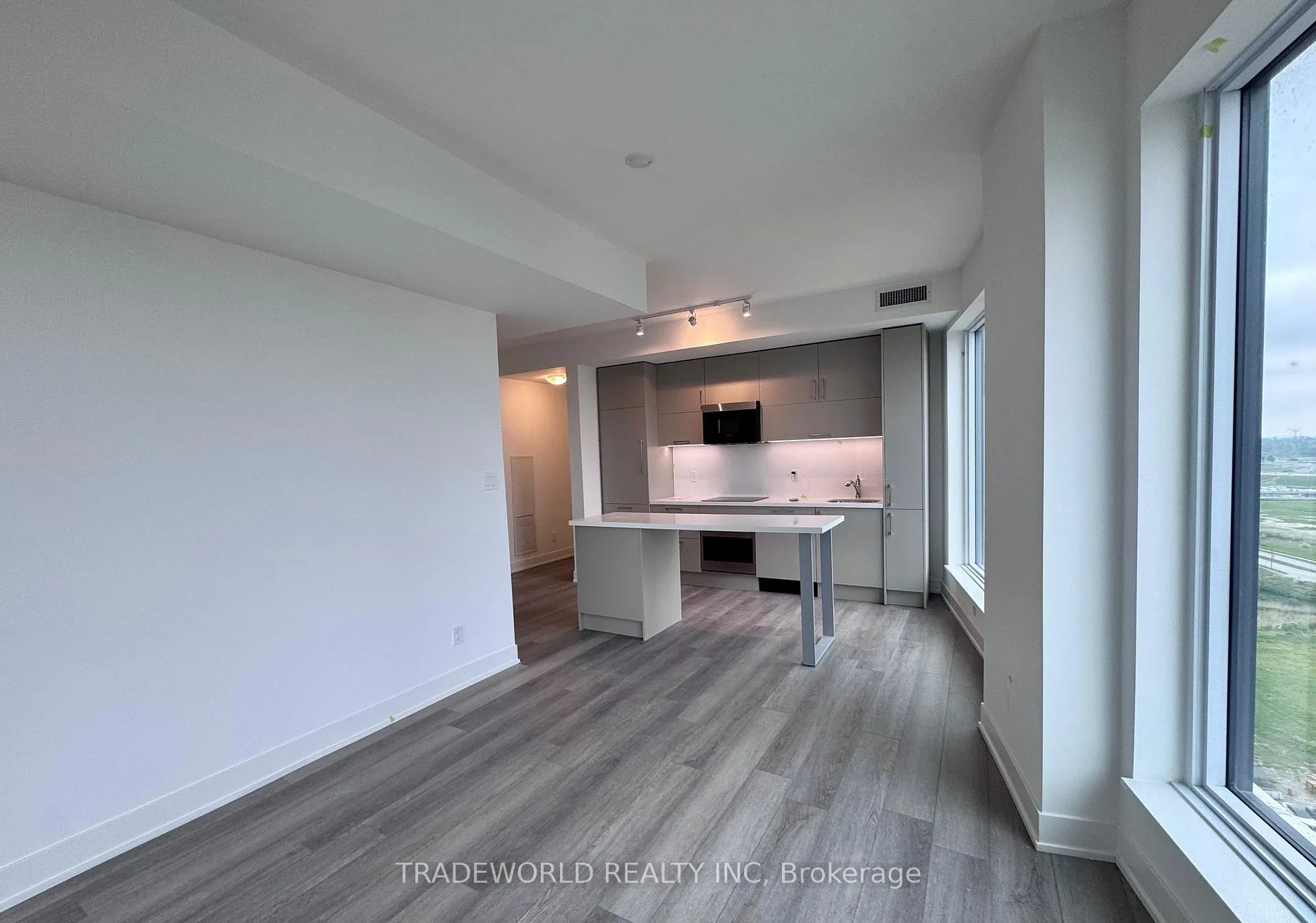 Photo 2 of Unit 1812, 56 Andre De Grasse Street, Markham, Unionville — HOMEH