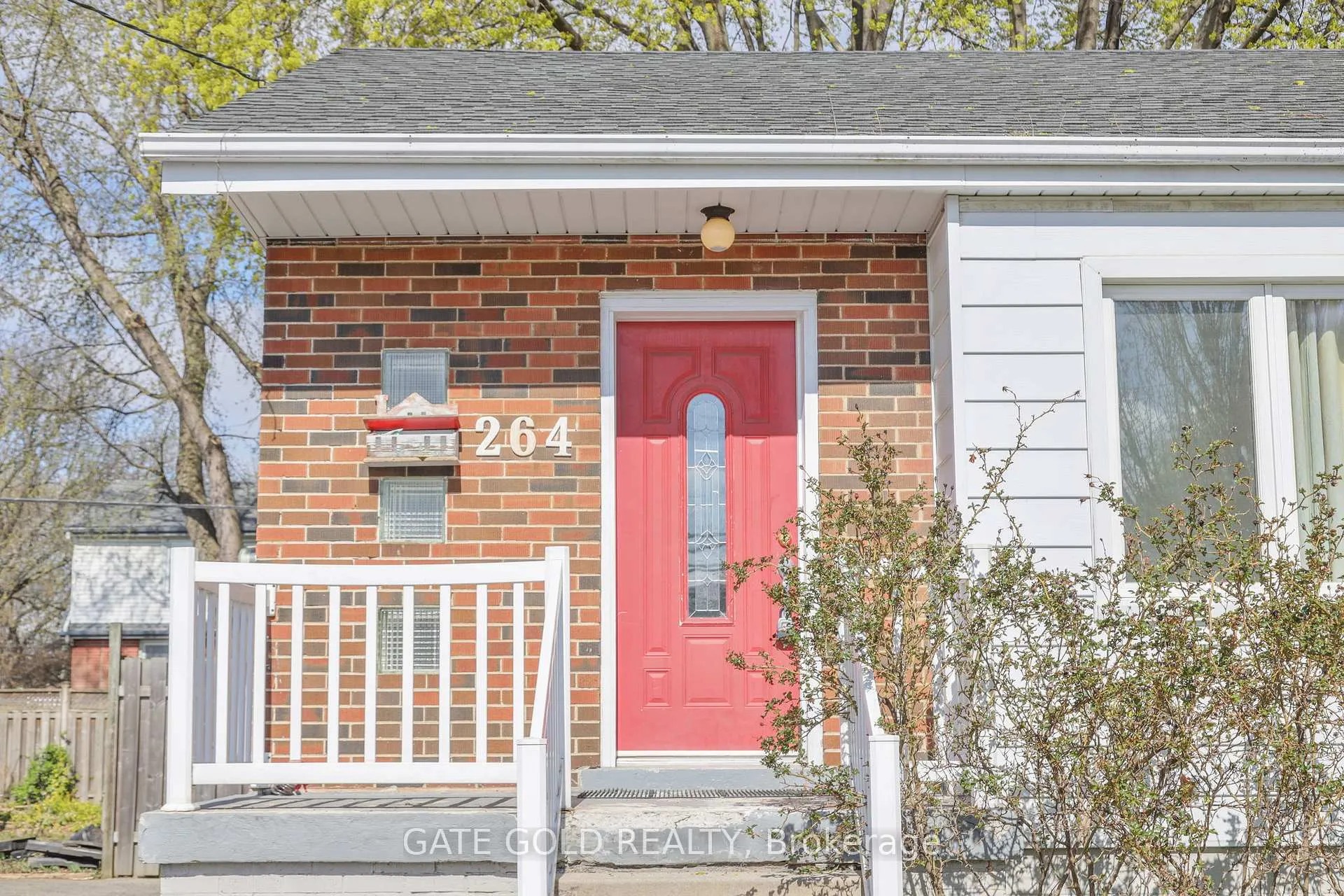 Photo 2 of 264 upper paradise Drive, Hamilton, Westcliffe — HOMEH