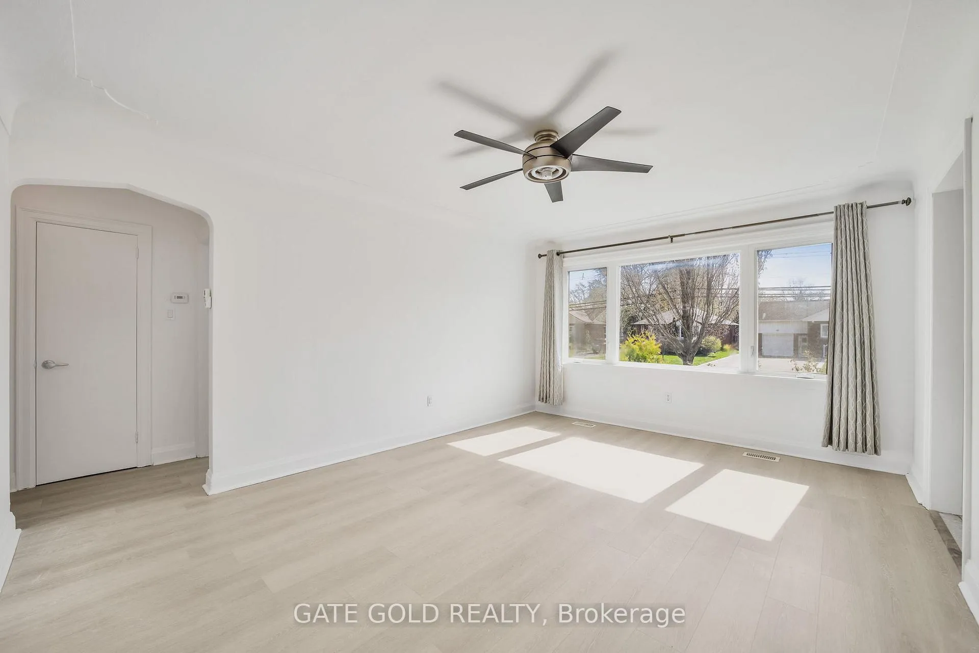 Photo 7 of 264 upper paradise Drive, Hamilton, Westcliffe — HOMEH