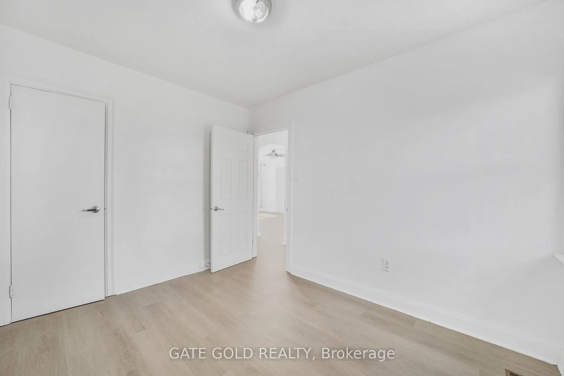 Photo 17 of 264 upper paradise Drive, Hamilton, Westcliffe — HOMEH