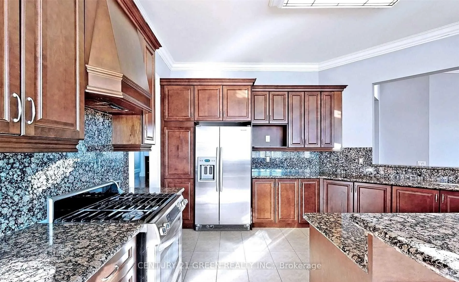 Photo 4 of 8 Pasadena Avenue, Brampton, Bram East — HOMEH