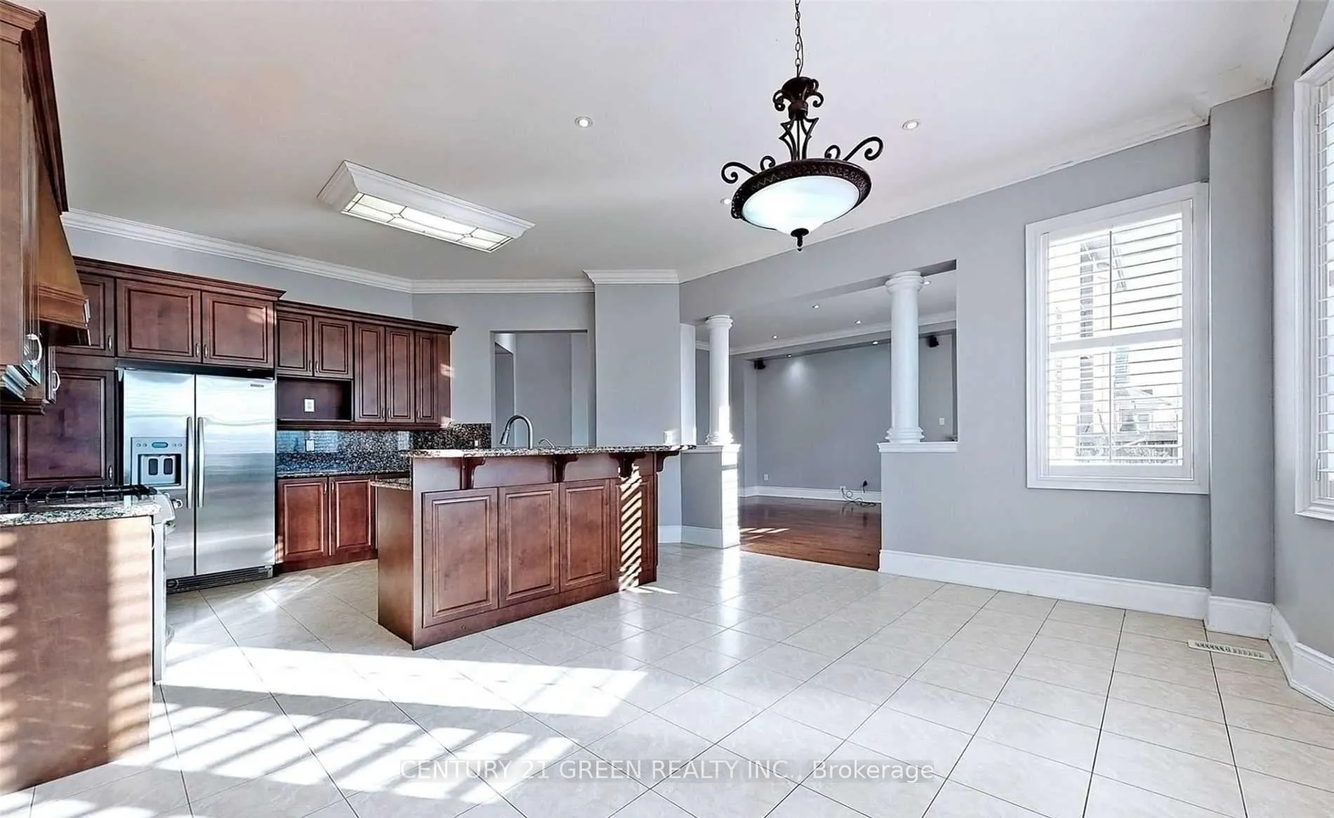Photo 5 of 8 Pasadena Avenue, Brampton, Bram East — HOMEH
