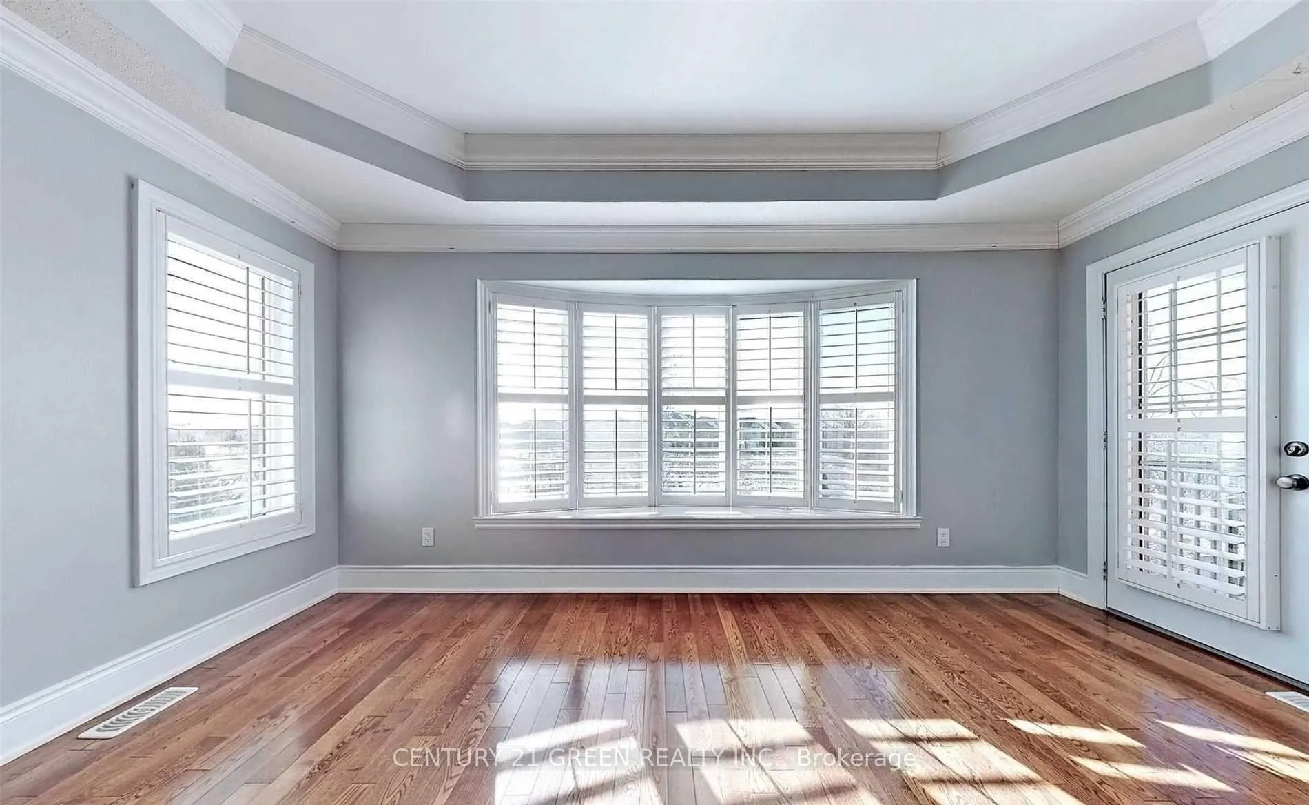 Photo 18 of 8 Pasadena Avenue, Brampton, Bram East — HOMEH
