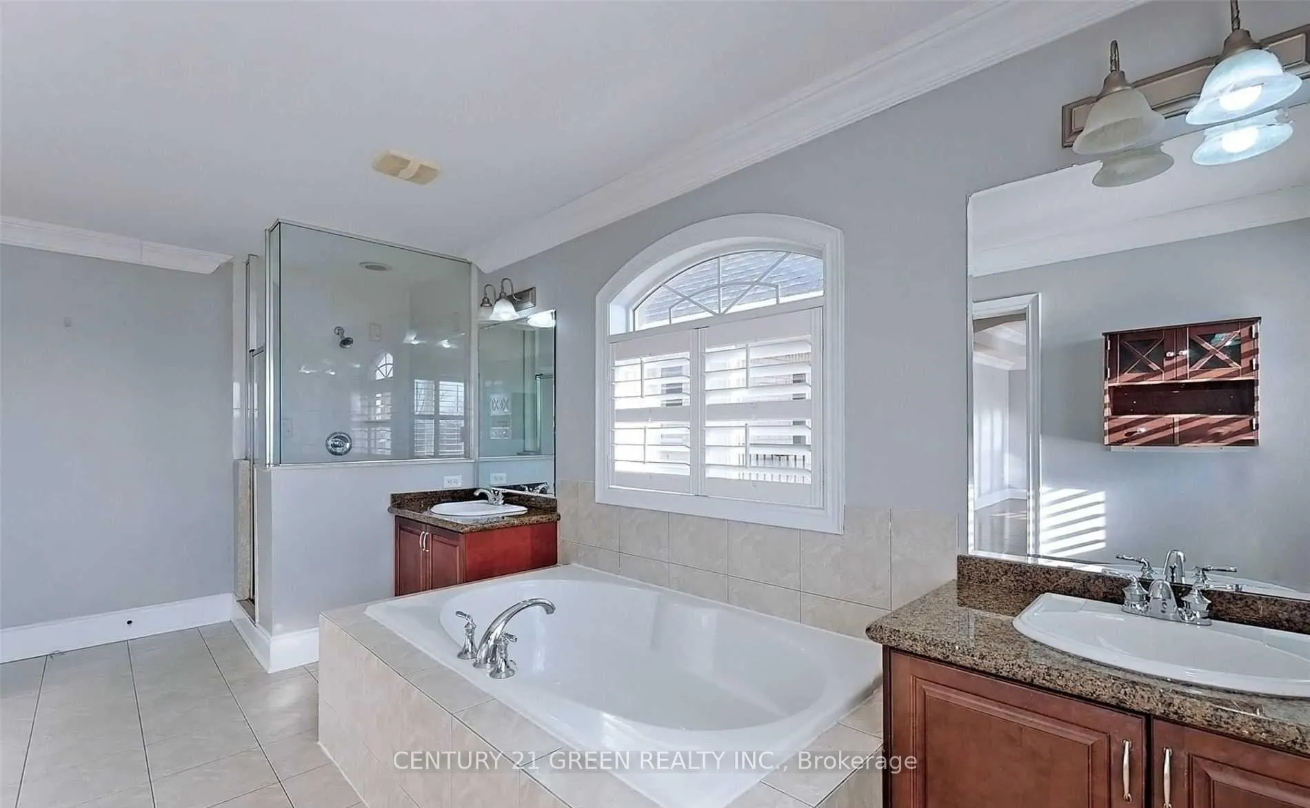 Photo 19 of 8 Pasadena Avenue, Brampton, Bram East — HOMEH