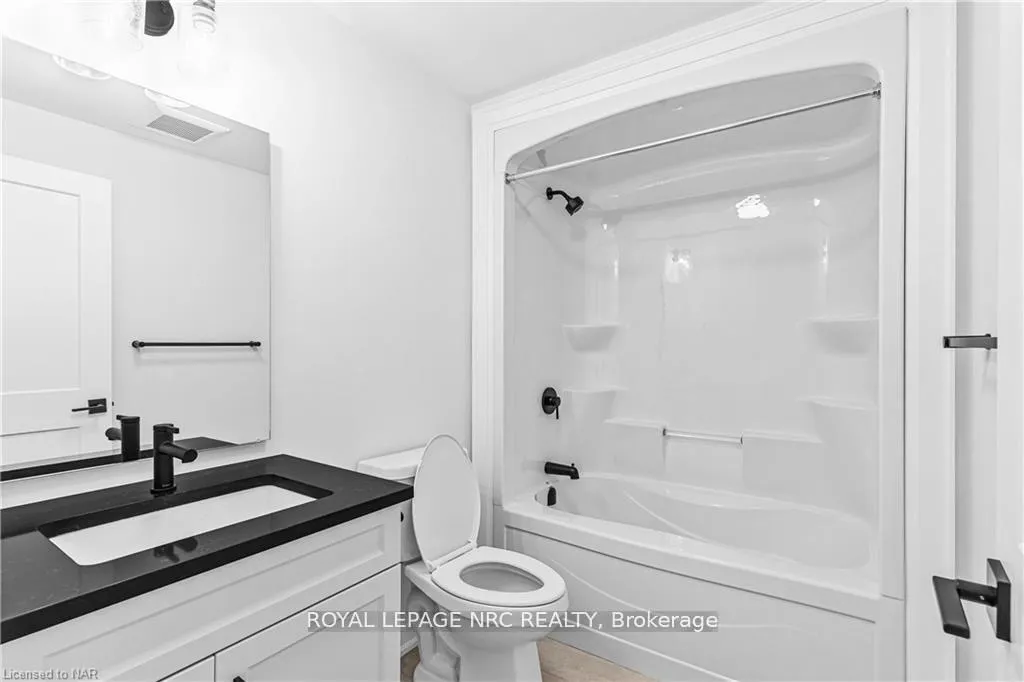 Photo 22 of 7490 Sherrilee Crescent, Niagara Falls, Brown — HOMEH