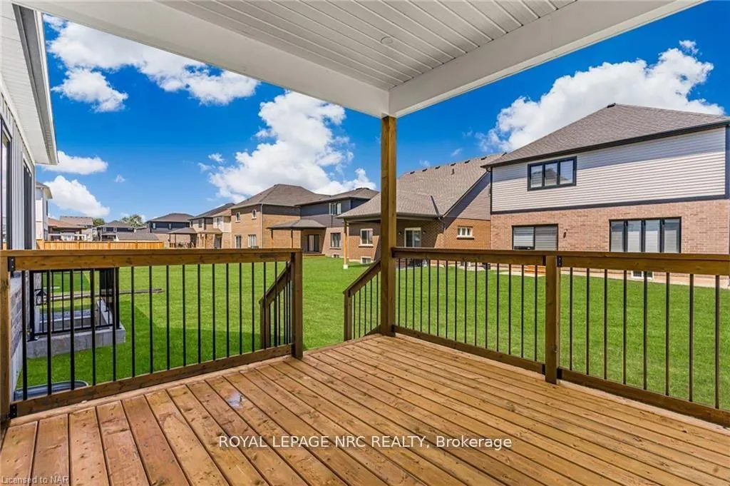 Photo 25 of 7490 Sherrilee Crescent, Niagara Falls, Brown — HOMEH