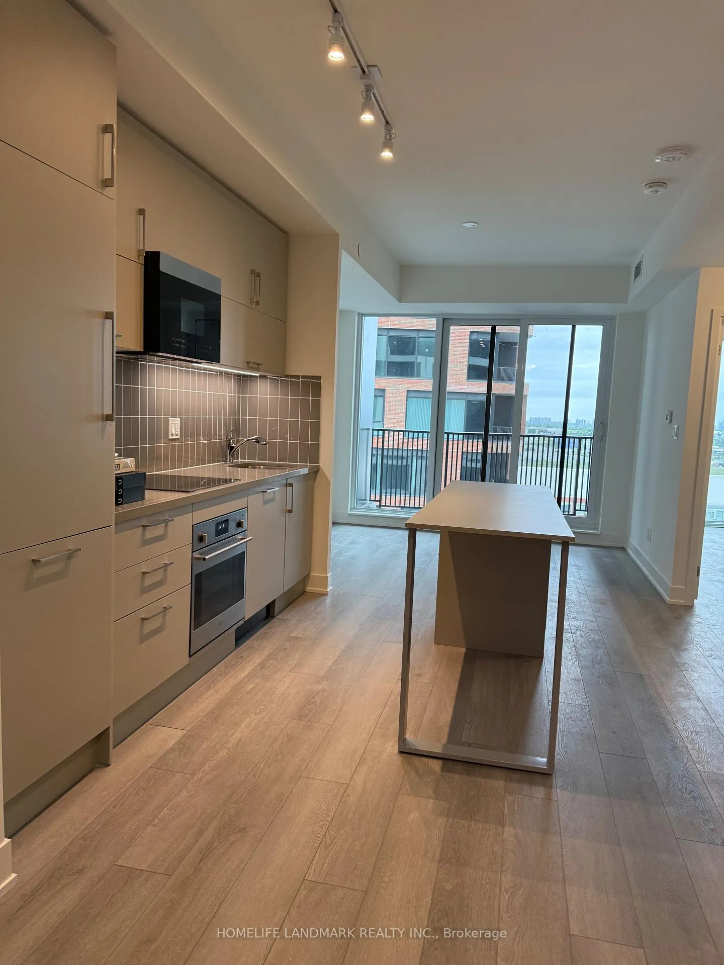 Photo 2 of Unit 2021, 56 Andre De Grasse Street, Markham, Unionville — HOMEH