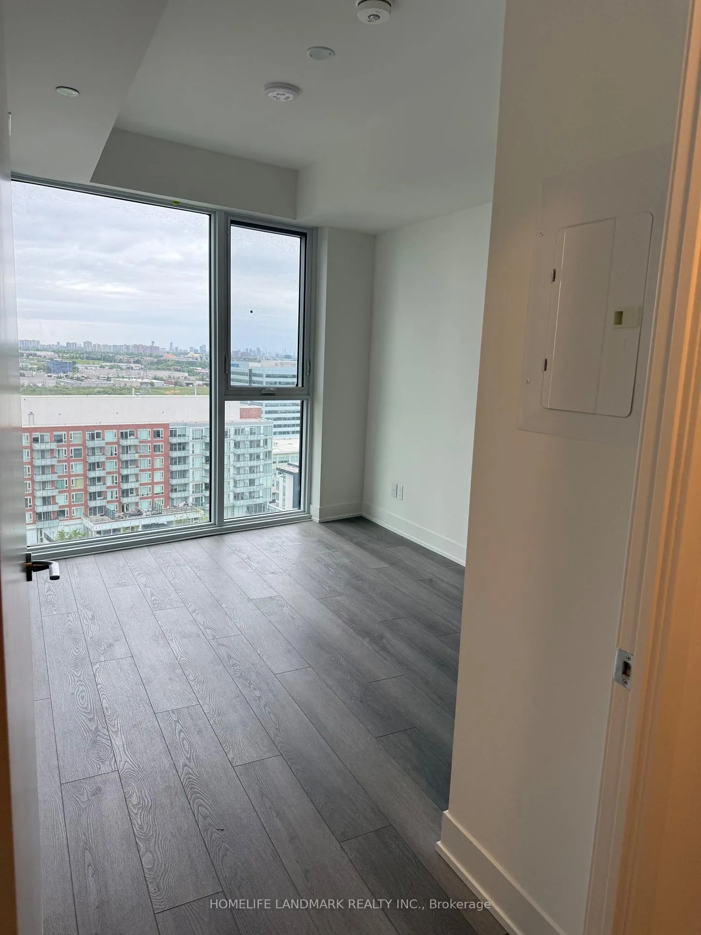 Photo 3 of Unit 2021, 56 Andre De Grasse Street, Markham, Unionville — HOMEH