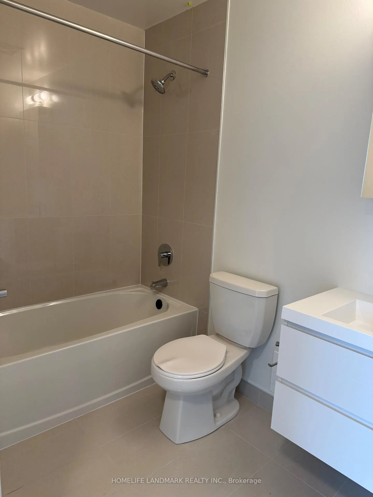Photo 4 of Unit 2021, 56 Andre De Grasse Street, Markham, Unionville — HOMEH
