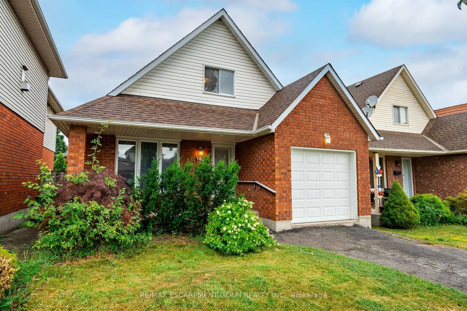 Photo 2 of 707 Acadia Drive, Hamilton, Butler — HOMEH