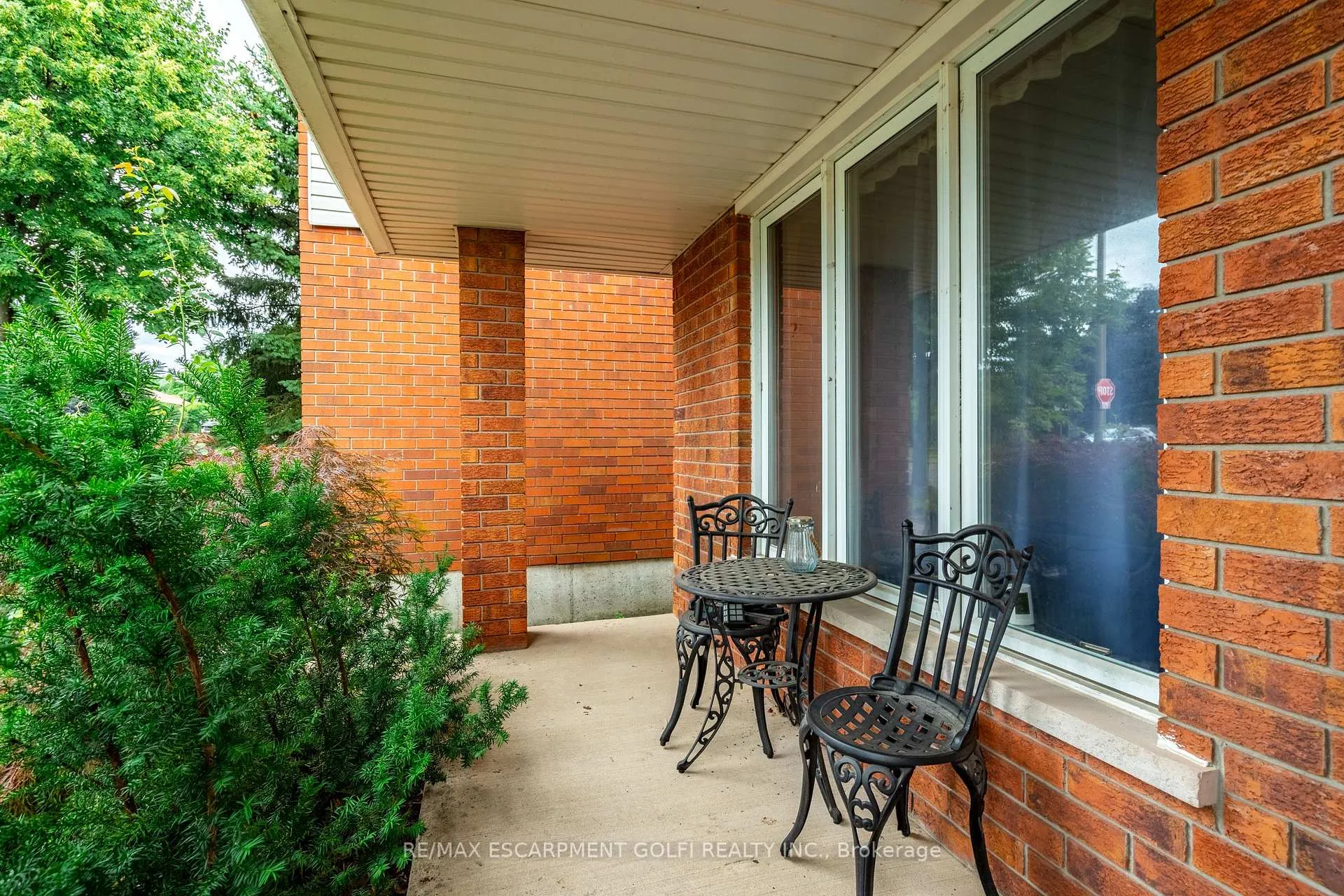 Photo 3 of 707 Acadia Drive, Hamilton, Butler — HOMEH