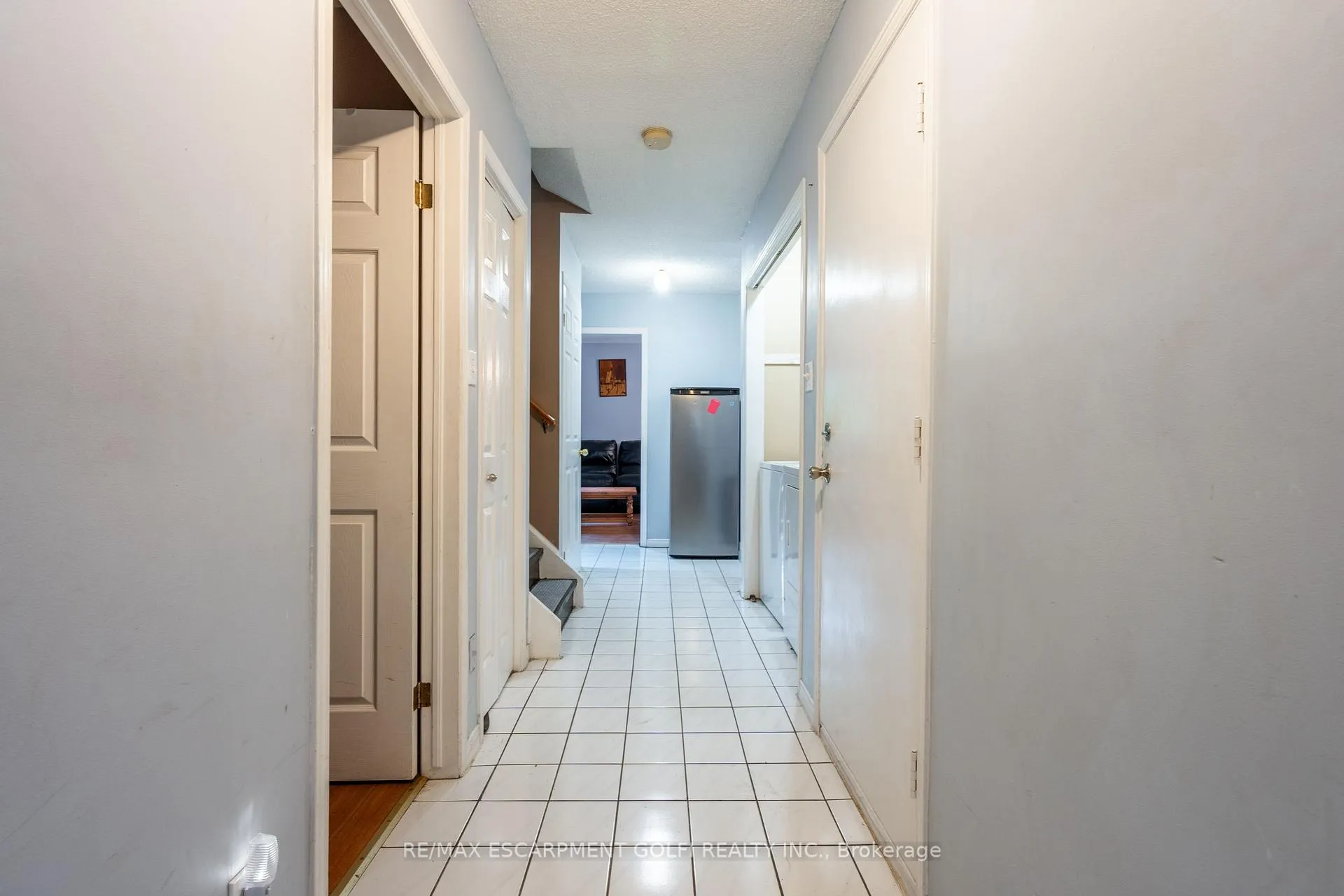 Photo 4 of 707 Acadia Drive, Hamilton, Butler — HOMEH