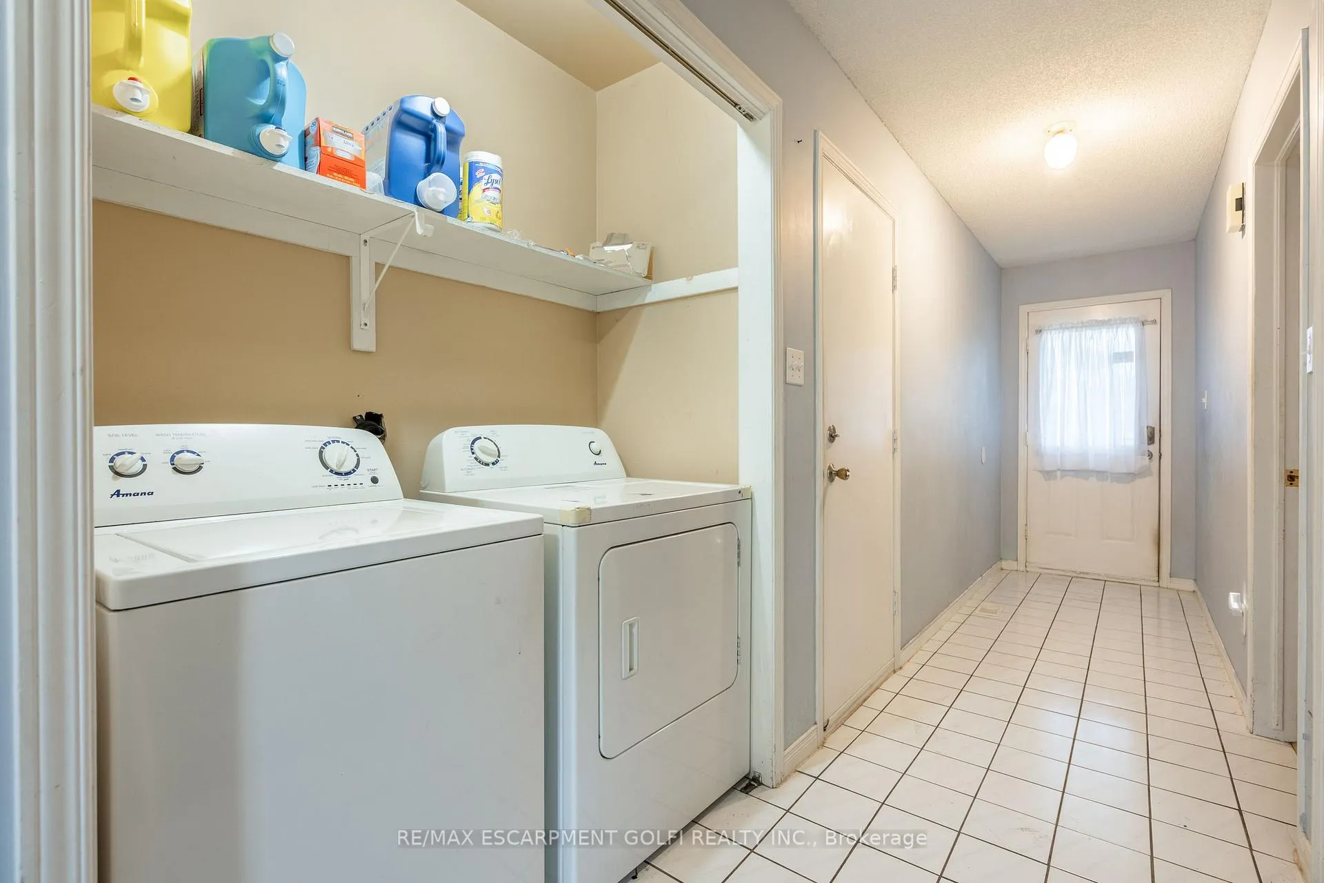 Photo 6 of 707 Acadia Drive, Hamilton, Butler — HOMEH