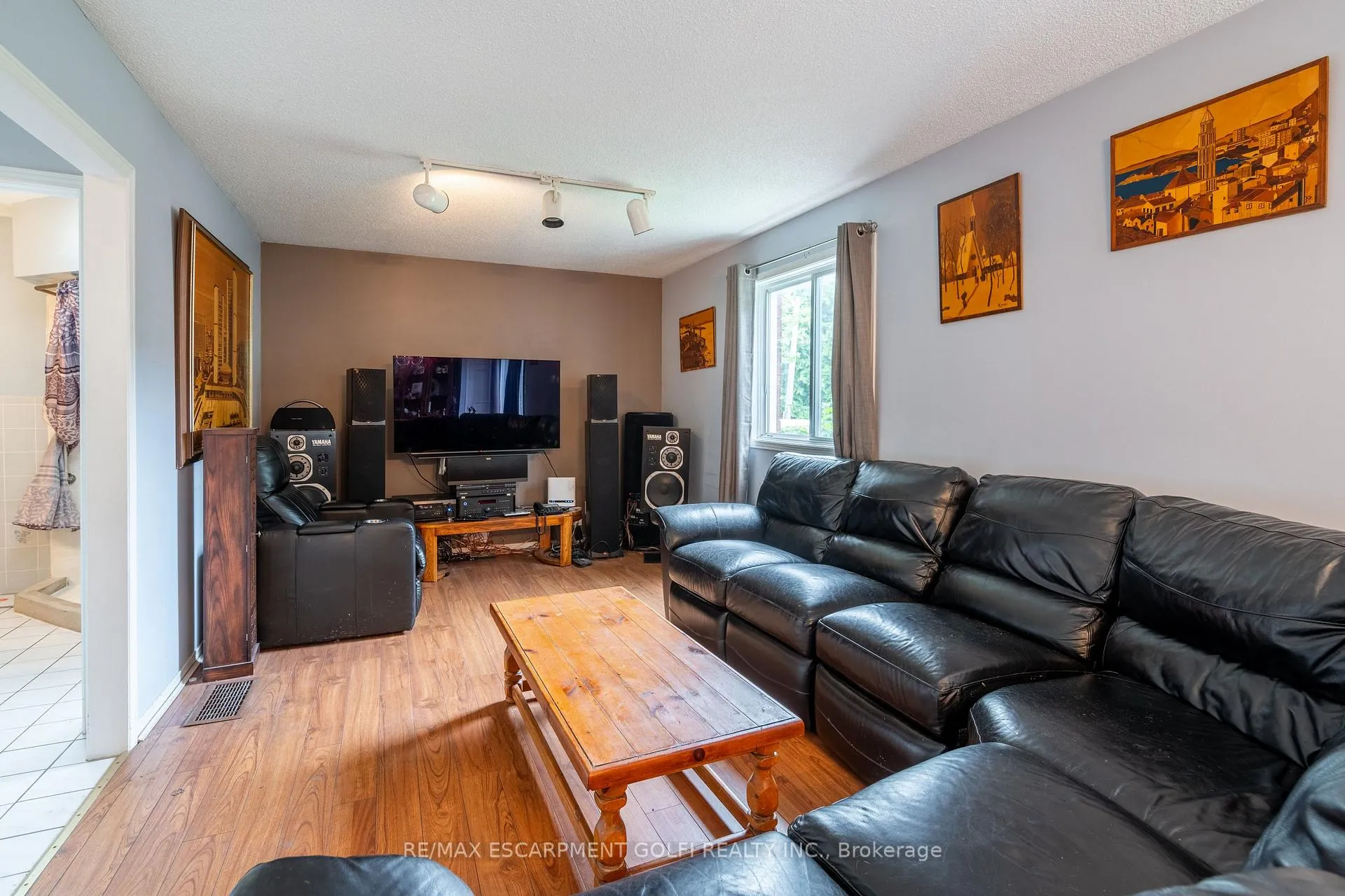 Photo 10 of 707 Acadia Drive, Hamilton, Butler — HOMEH