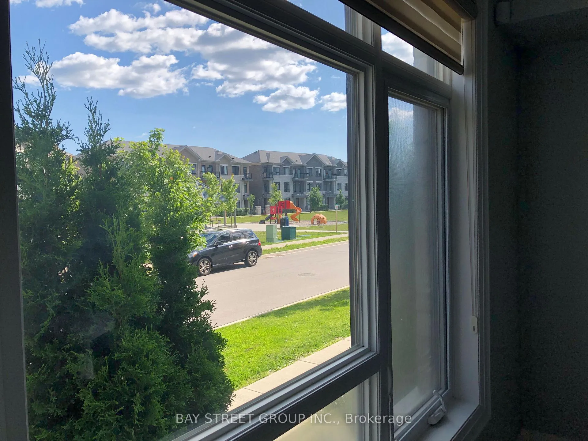 Photo 7 of 54 Active Road, Markham, Commerce Valley — HOMEH