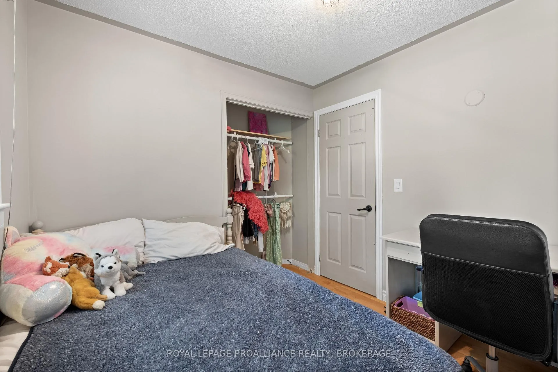Photo 17 of 1916 Mayview Street, Kingston, City North of 401 — HOMEH