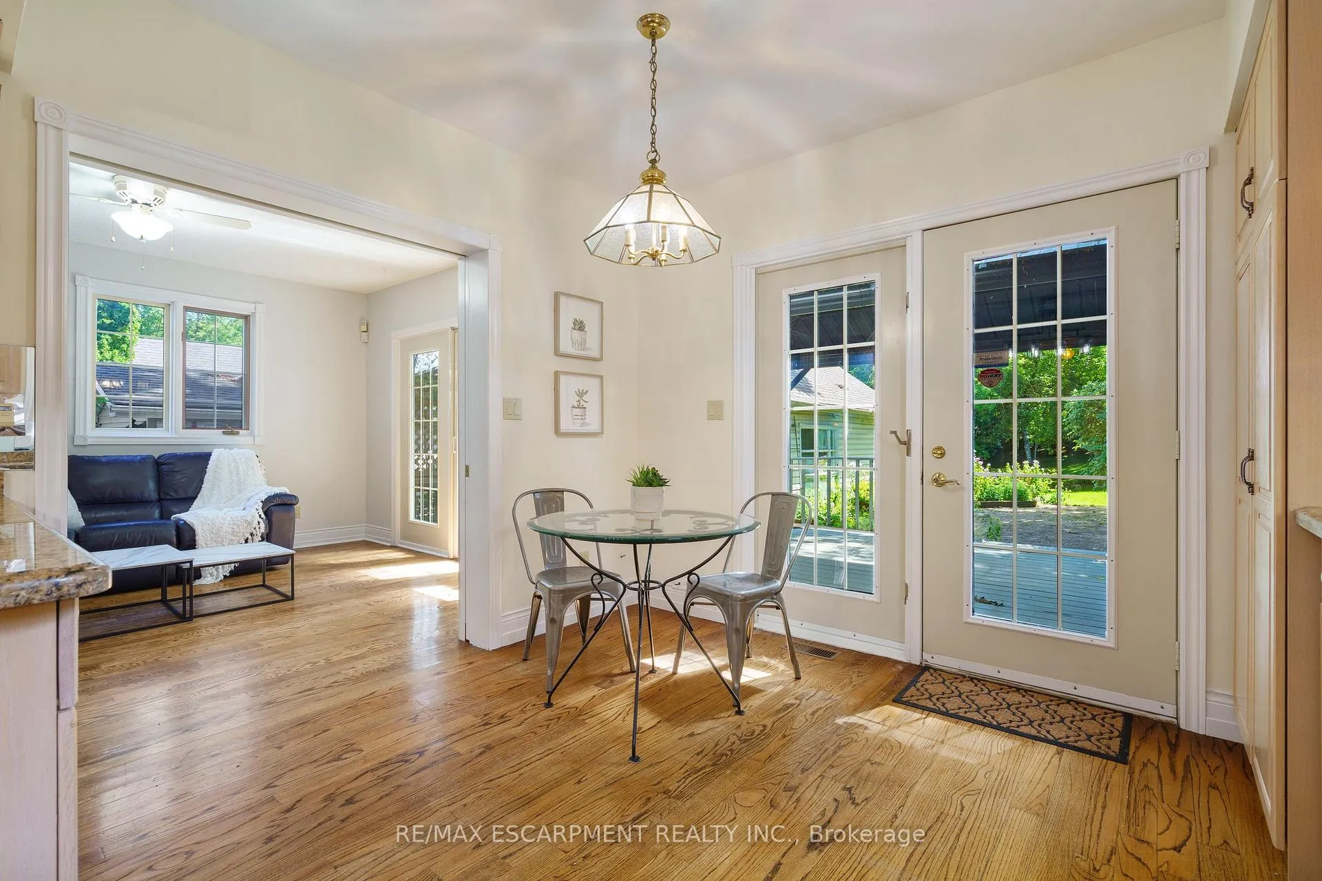 Photo 16 of 64 Academy Street, Hamilton, Ancaster — HOMEH