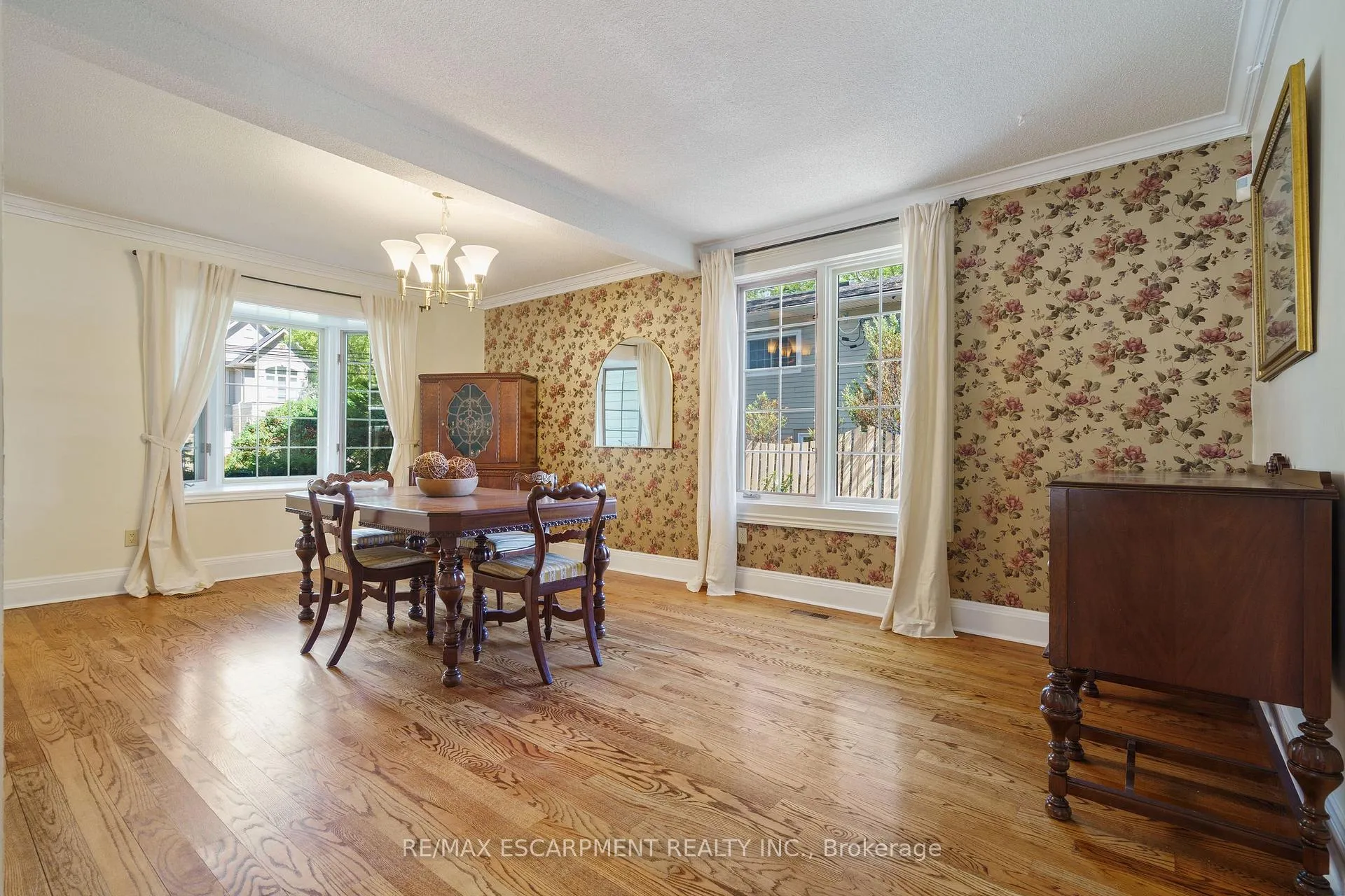 Photo 20 of 64 Academy Street, Hamilton, Ancaster — HOMEH