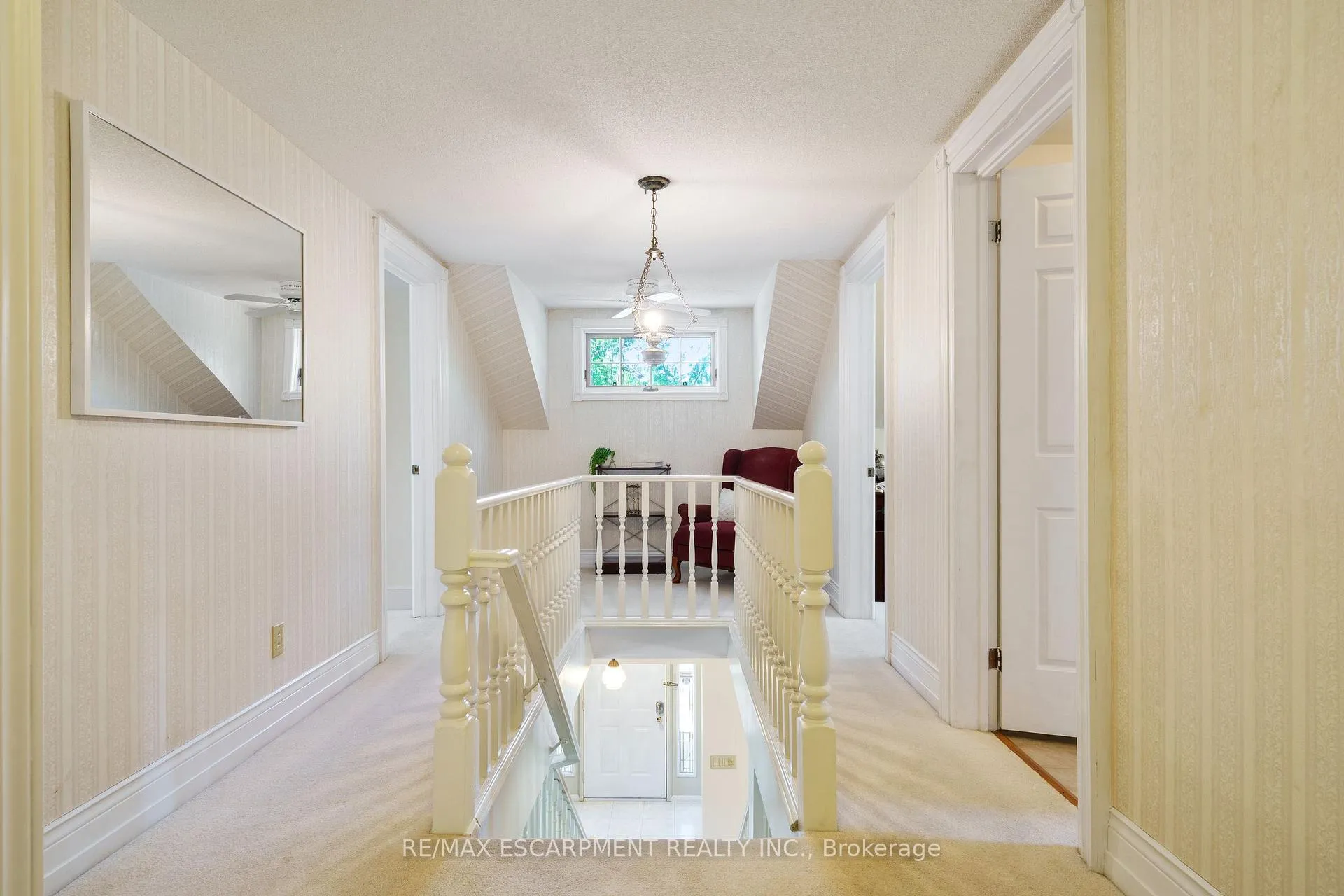 Photo 26 of 64 Academy Street, Hamilton, Ancaster — HOMEH