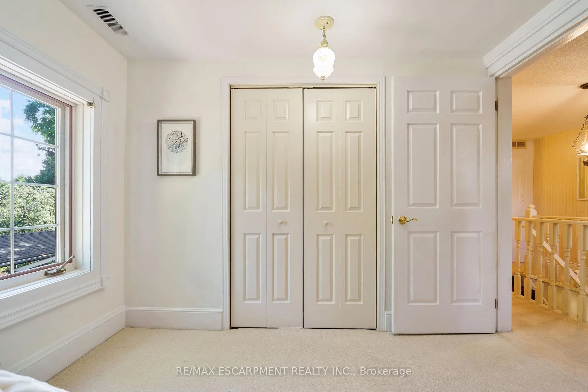 Photo 36 of 64 Academy Street, Hamilton, Ancaster — HOMEH