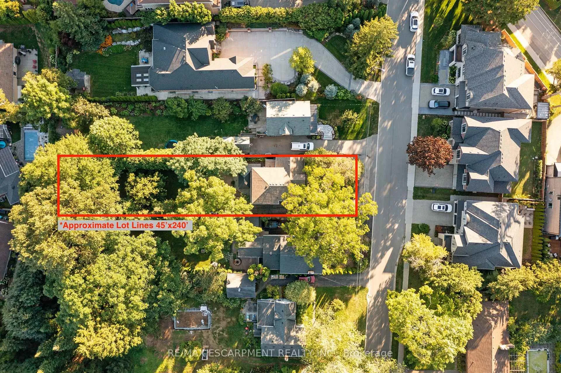 Photo 48 of 64 Academy Street, Hamilton, Ancaster — HOMEH