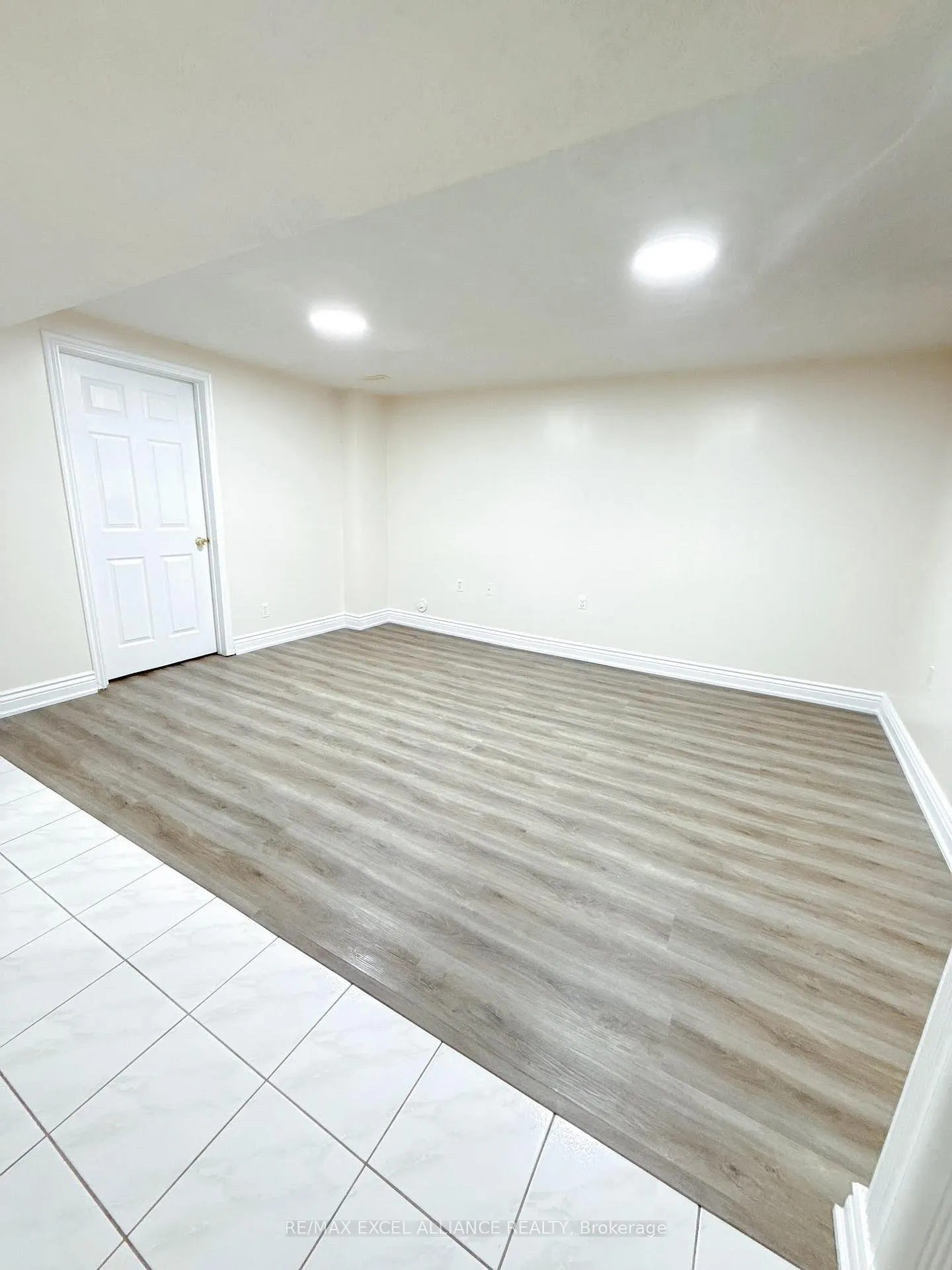 Photo 5 of Unit Bsmt, 154 Mary Pearson Drive, Markham, Middlefield — HOMEH