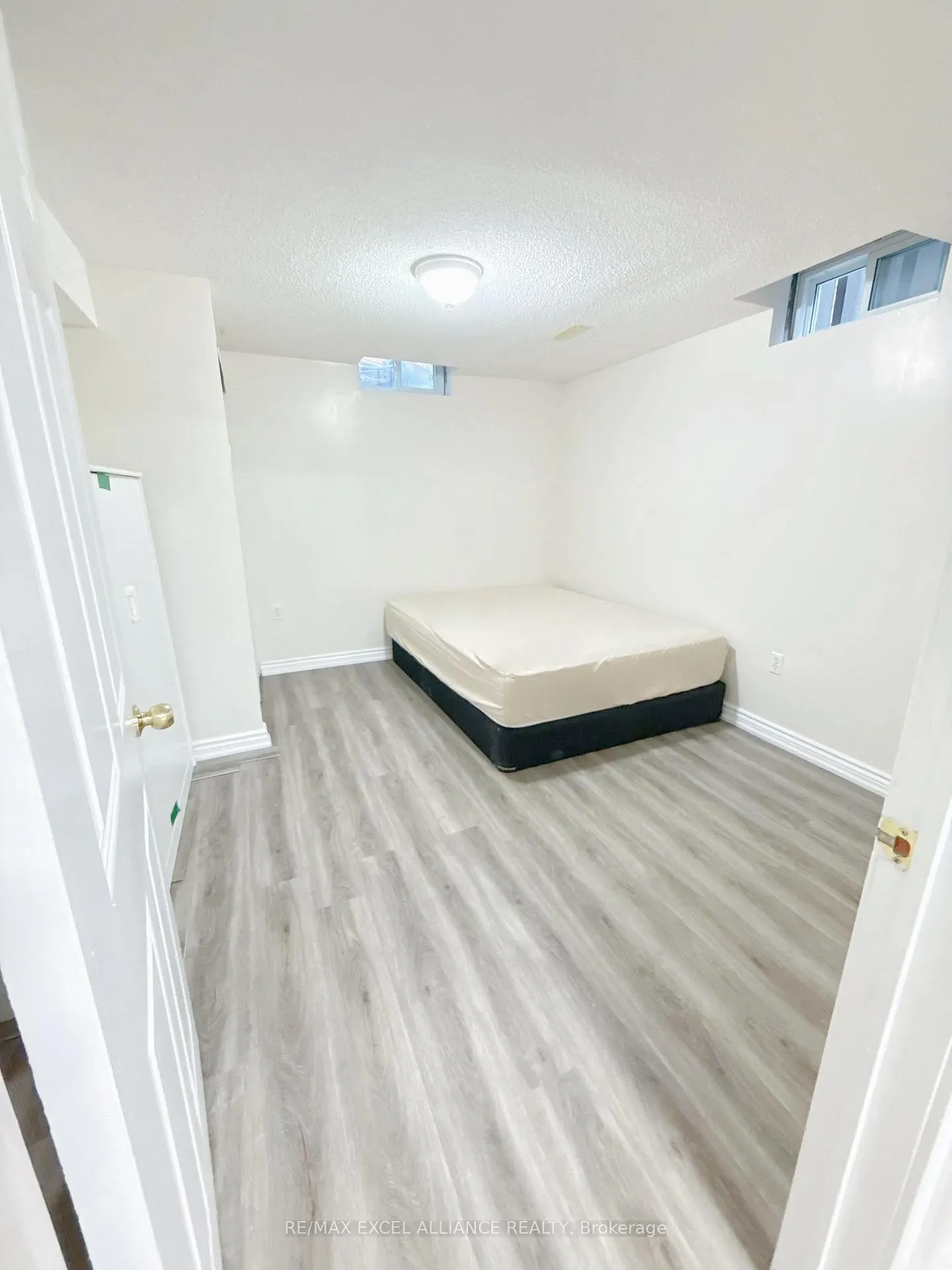 Photo 7 of Unit Bsmt, 154 Mary Pearson Drive, Markham, Middlefield — HOMEH