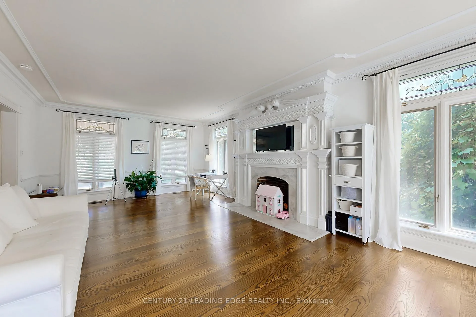 Photo 8 of 18 Ridgevale Drive, Markham, Box Grove — HOMEH