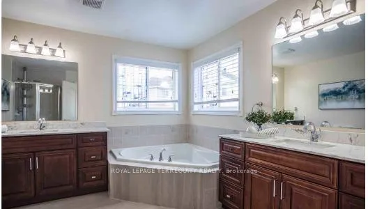 Photo 14 of 1633 Sherbrook Drive, Oshawa, Samac — HOMEH