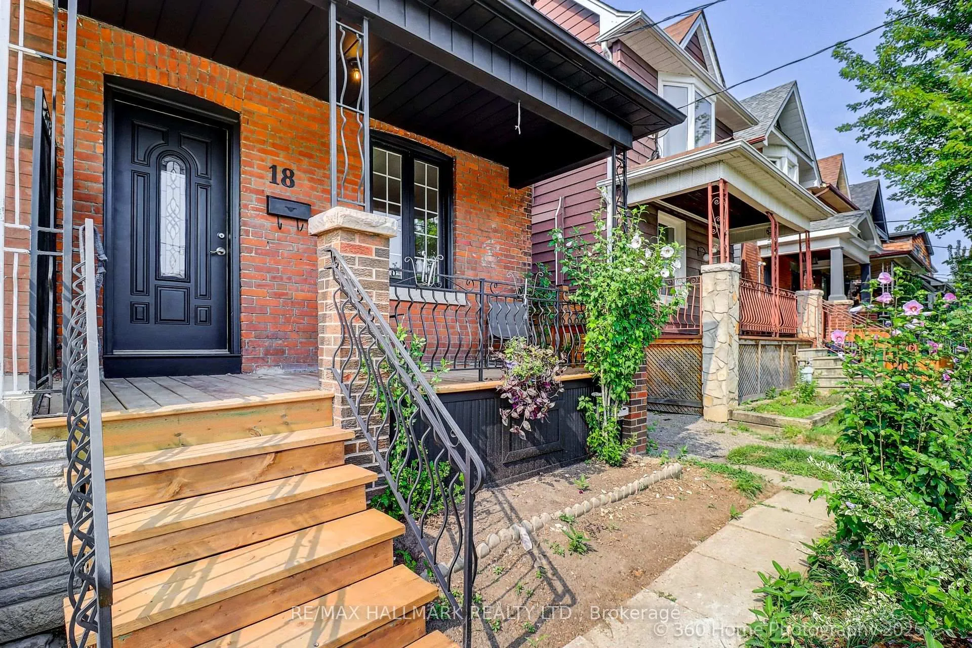Photo 3 of 18 Conway Avenue, Toronto, Oakwood Village — HOMEH