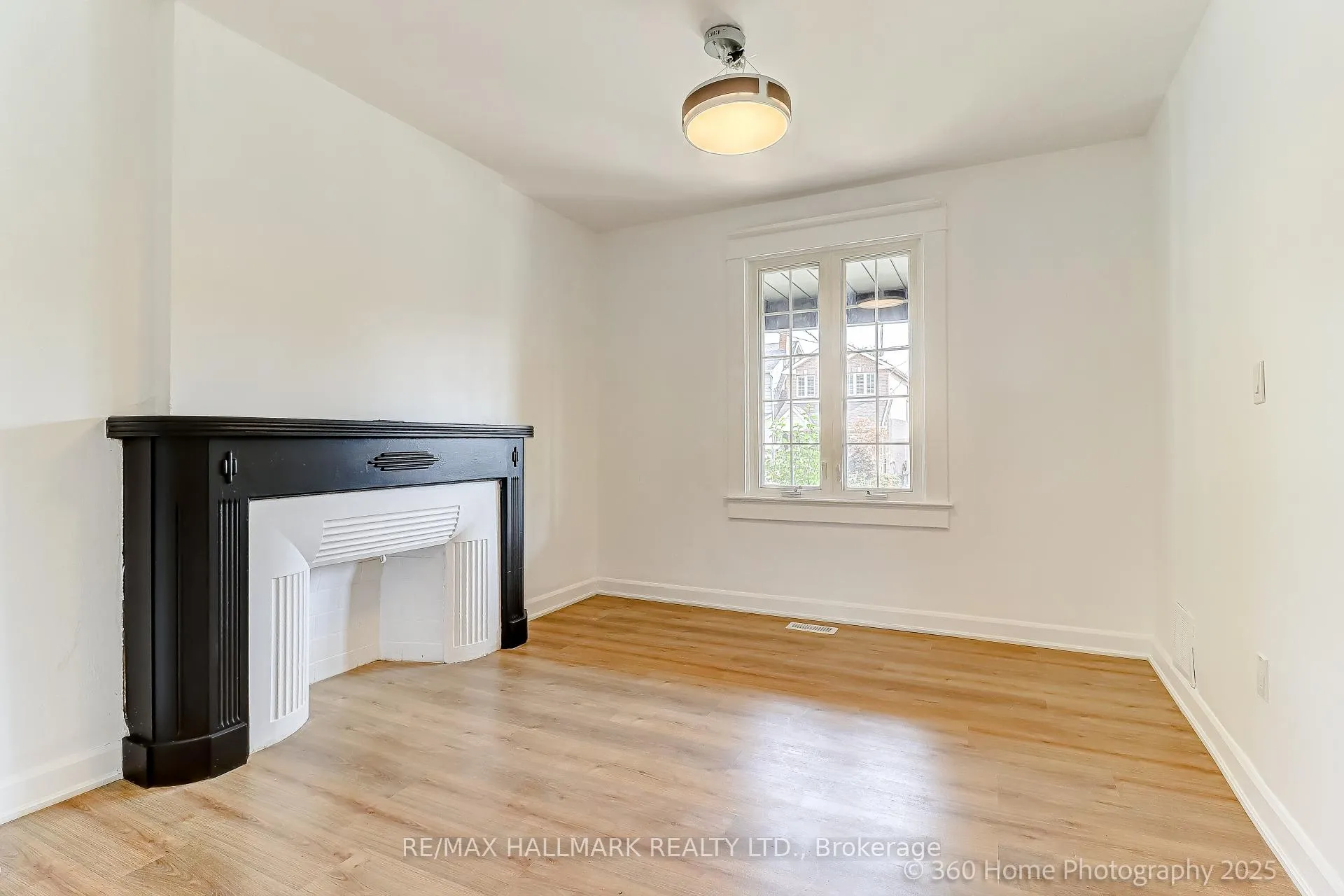 Photo 6 of 18 Conway Avenue, Toronto, Oakwood Village — HOMEH