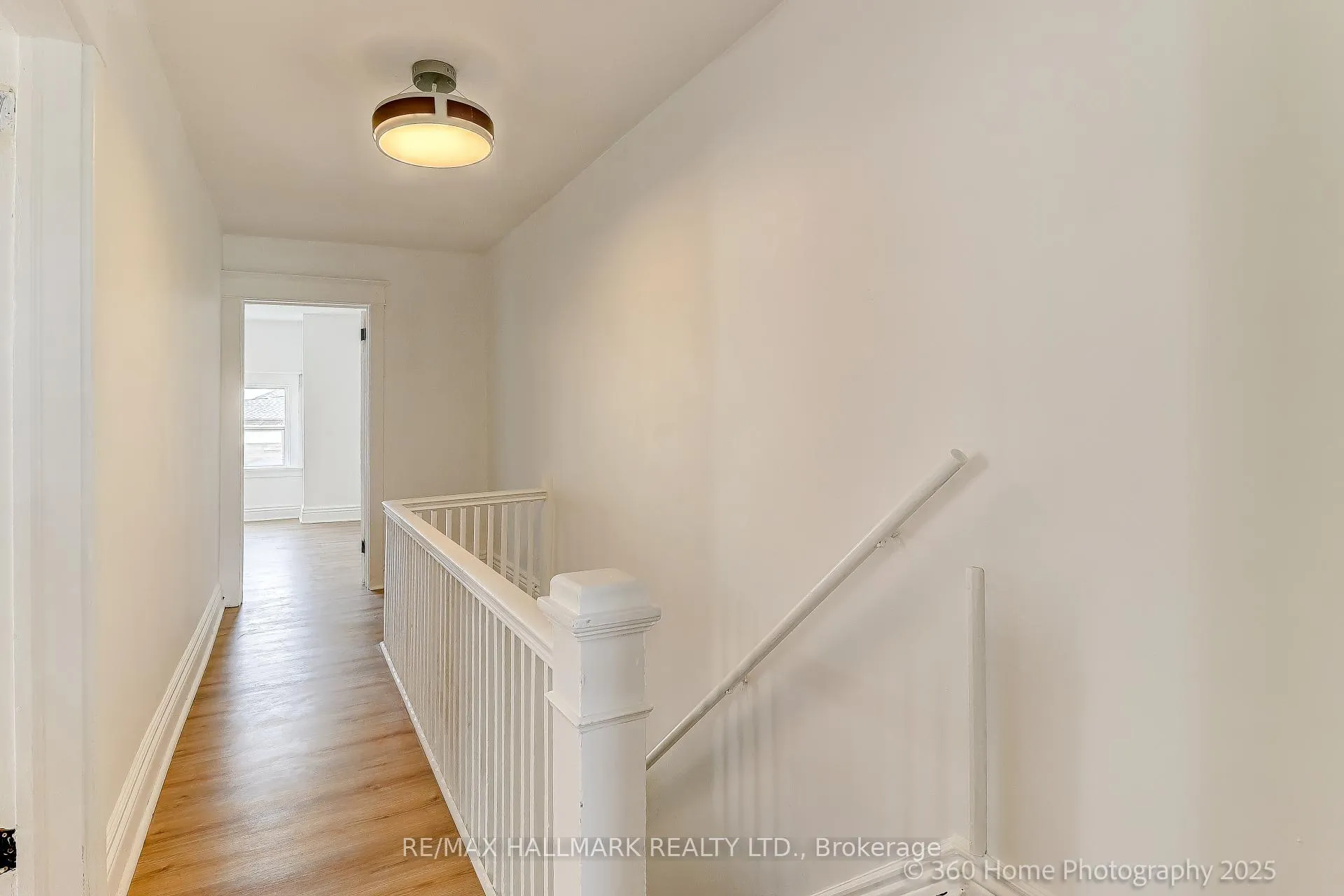 Photo 15 of 18 Conway Avenue, Toronto, Oakwood Village — HOMEH