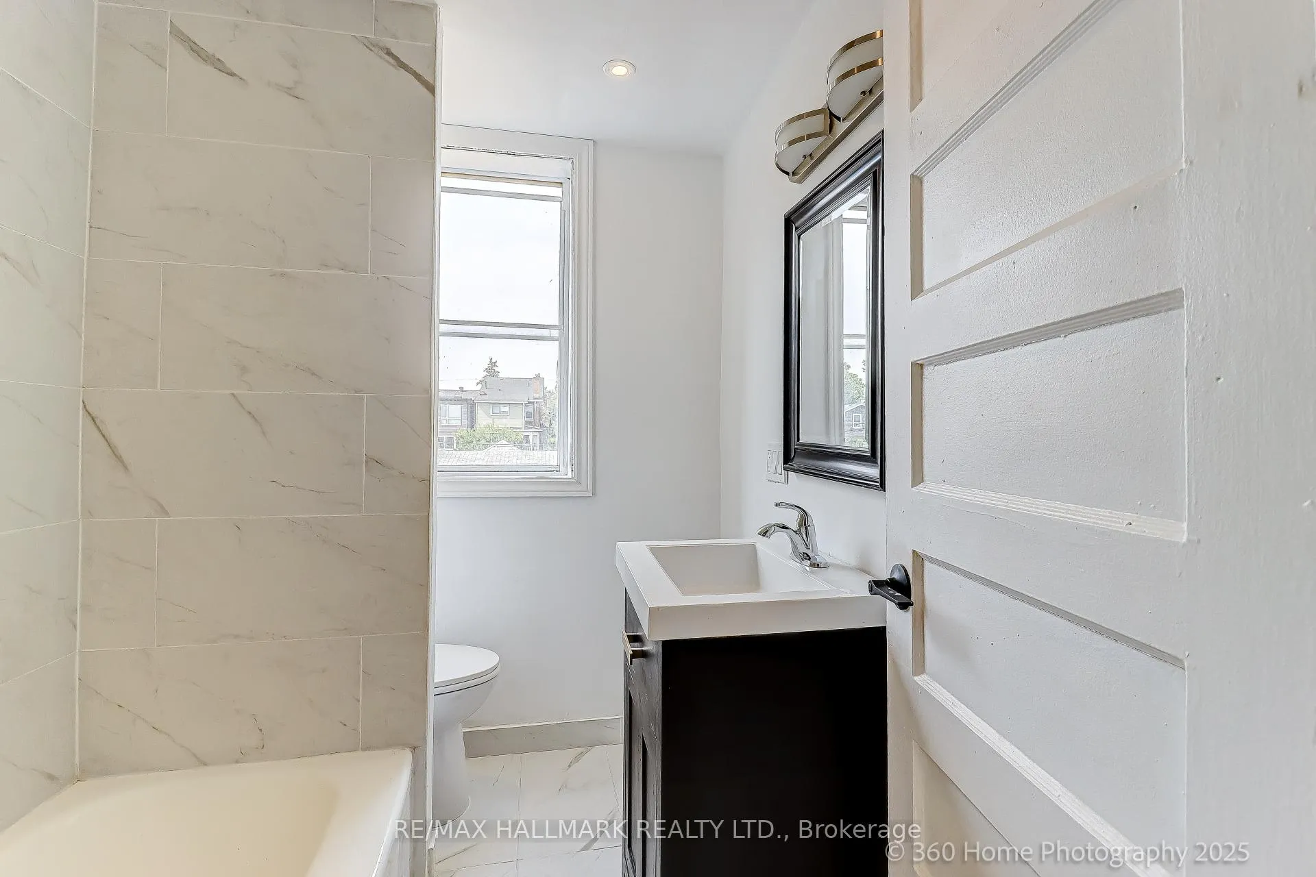 Photo 22 of 18 Conway Avenue, Toronto, Oakwood Village — HOMEH