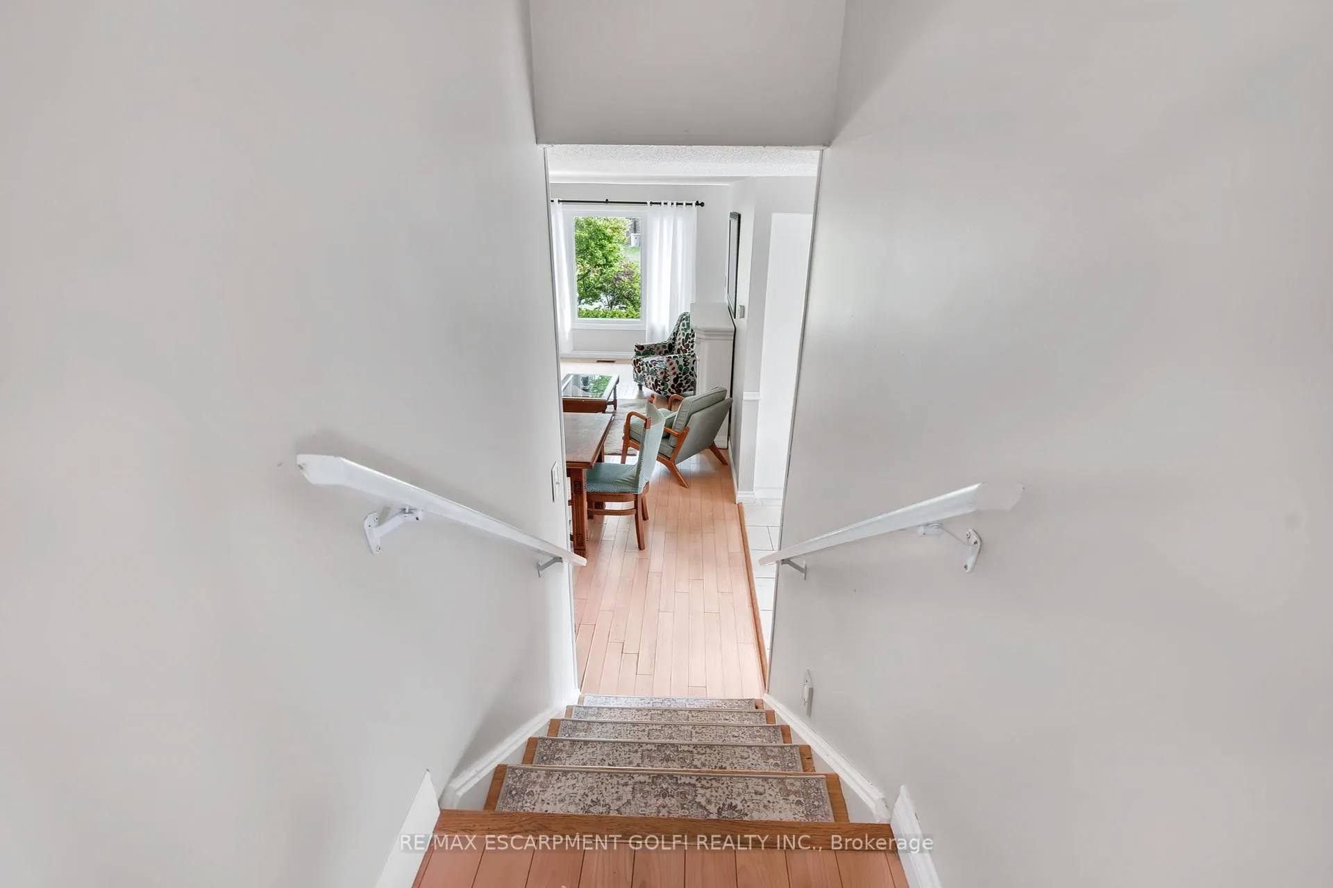Photo 19 of 63 Elora Drive, Hamilton, Fessenden — HOMEH