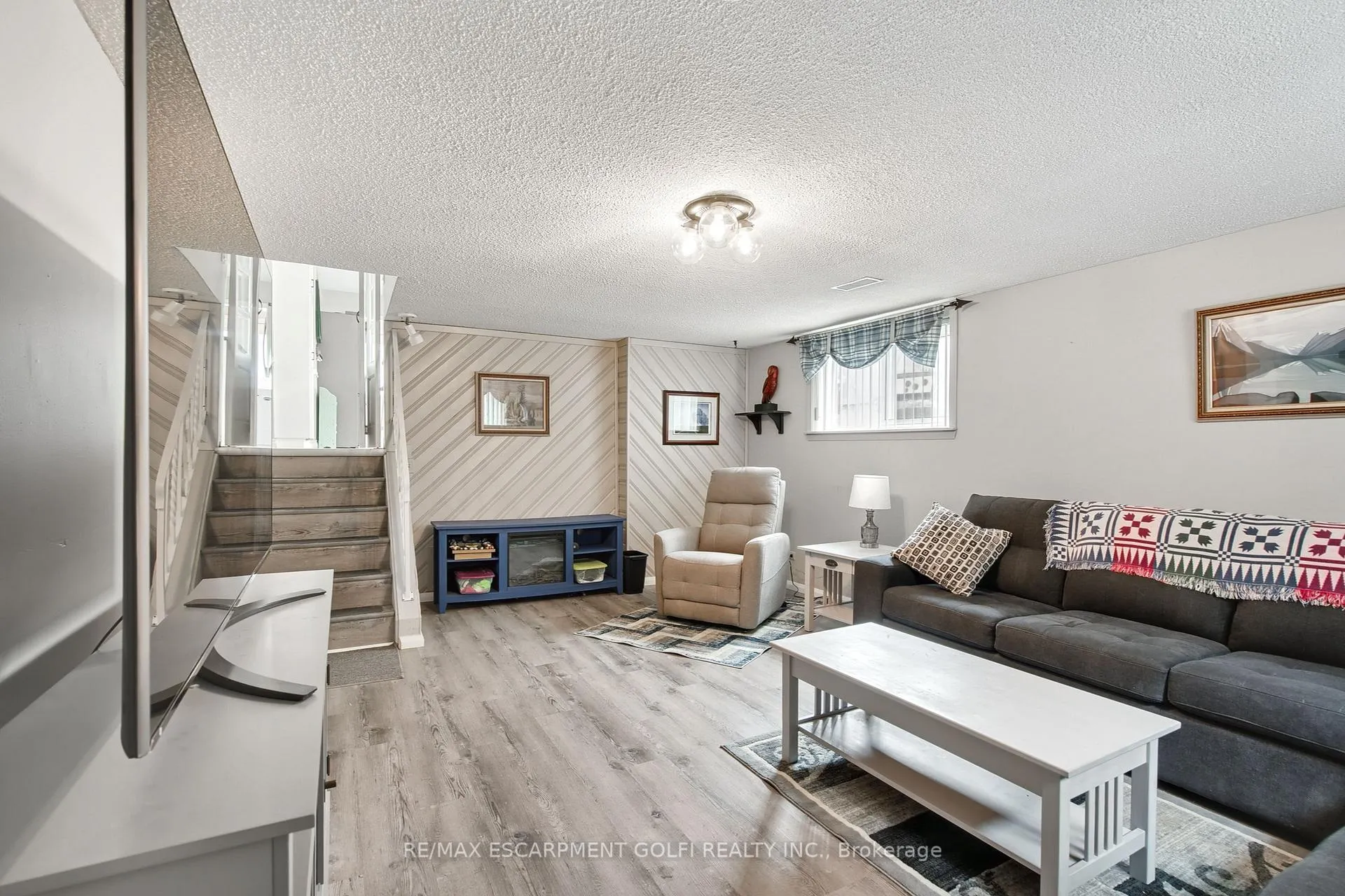 Photo 22 of 63 Elora Drive, Hamilton, Fessenden — HOMEH