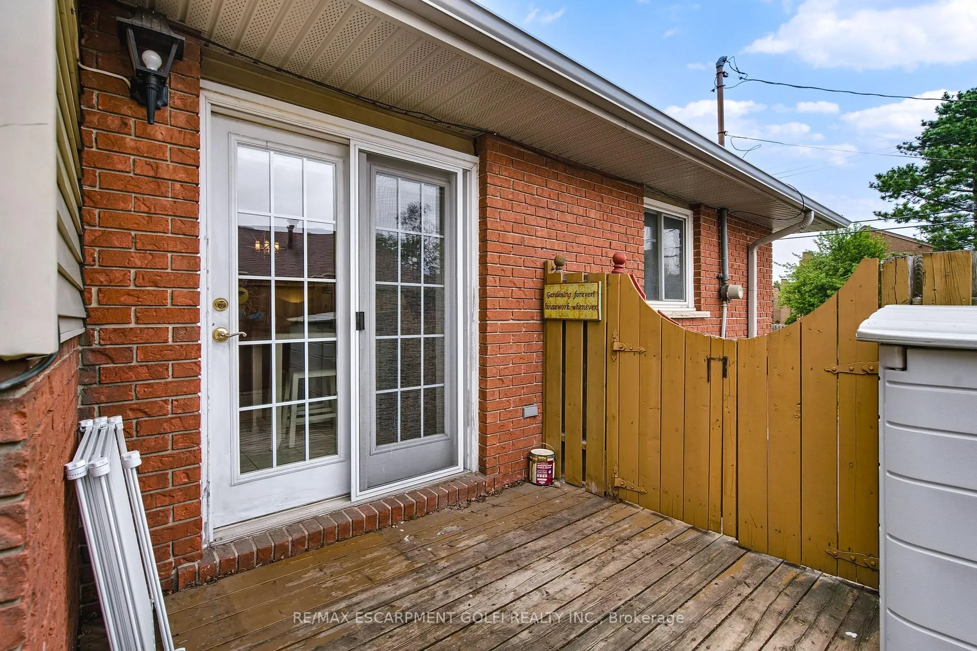 Photo 30 of 63 Elora Drive, Hamilton, Fessenden — HOMEH