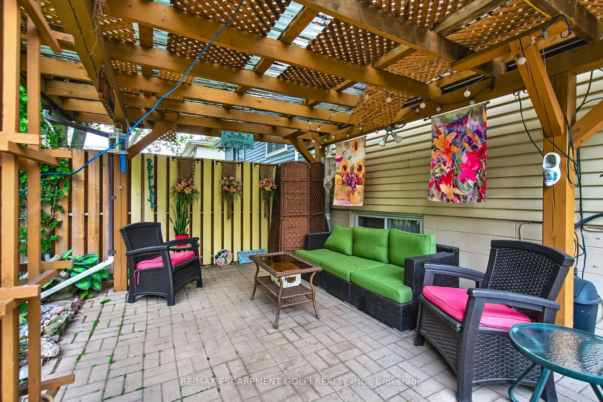 Photo 34 of 63 Elora Drive, Hamilton, Fessenden — HOMEH