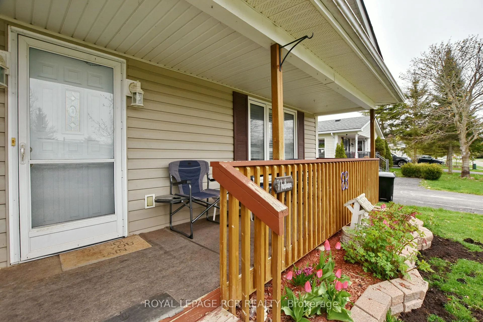 Photo 2 of 9 Indiana Avenue, Wasaga Beach — HOMEH