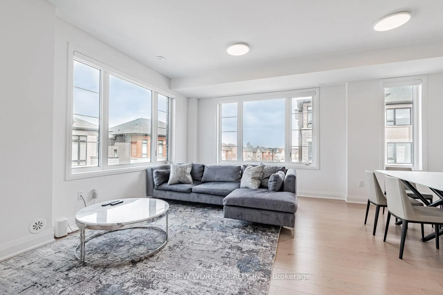 Photo 2 of 15 Arthur White Lane, Markham, Wismer — HOMEH