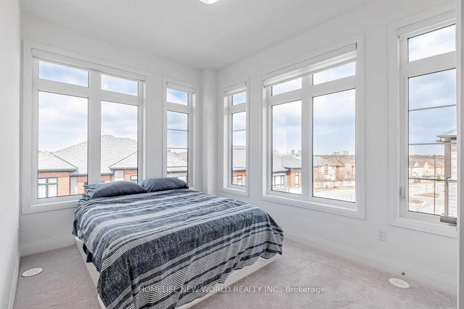 Photo 7 of 15 Arthur White Lane, Markham, Wismer — HOMEH