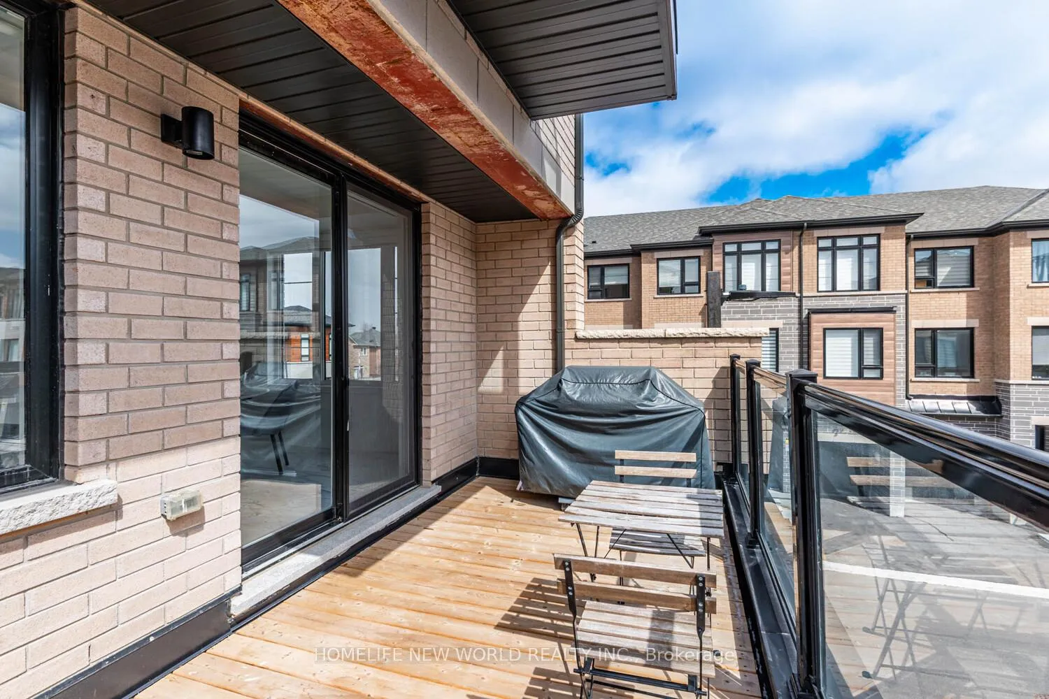 Photo 21 of 15 Arthur White Lane, Markham, Wismer — HOMEH