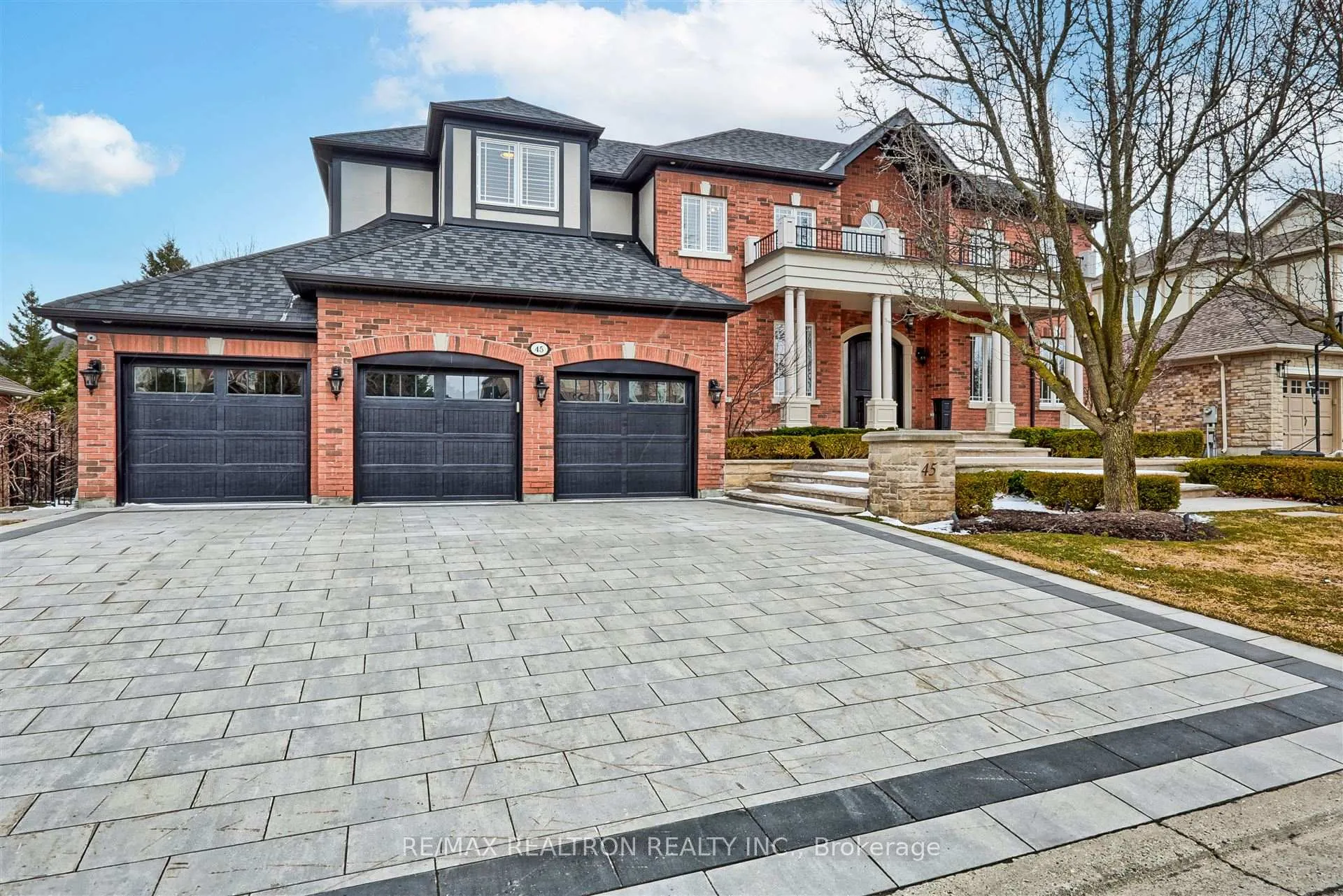 Photo 2 of 45 Duncton Wood Crescent, Aurora, Hills of St Andrew — HOMEH