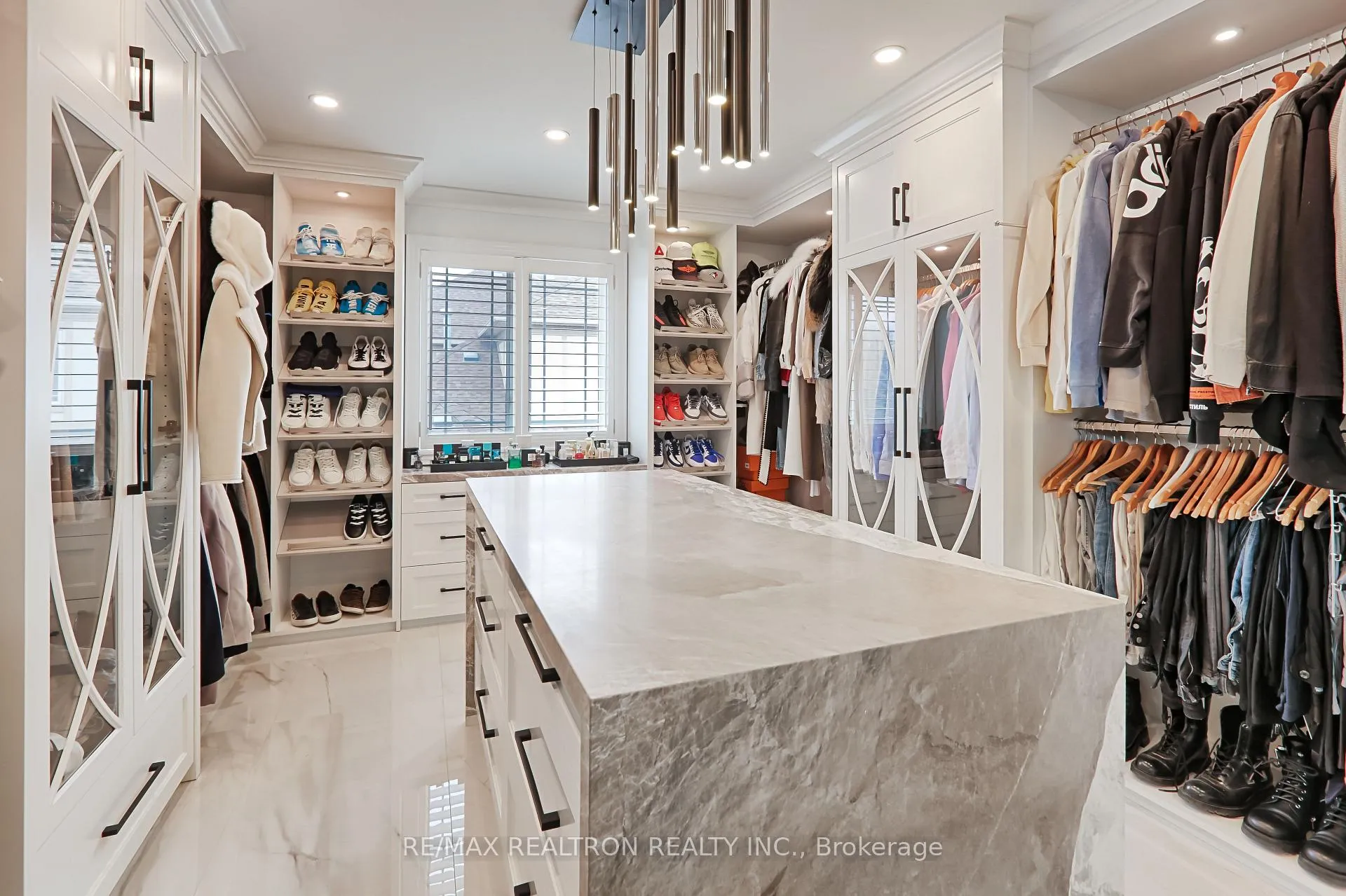 Photo 9 of 45 Duncton Wood Crescent, Aurora, Hills of St Andrew — HOMEH