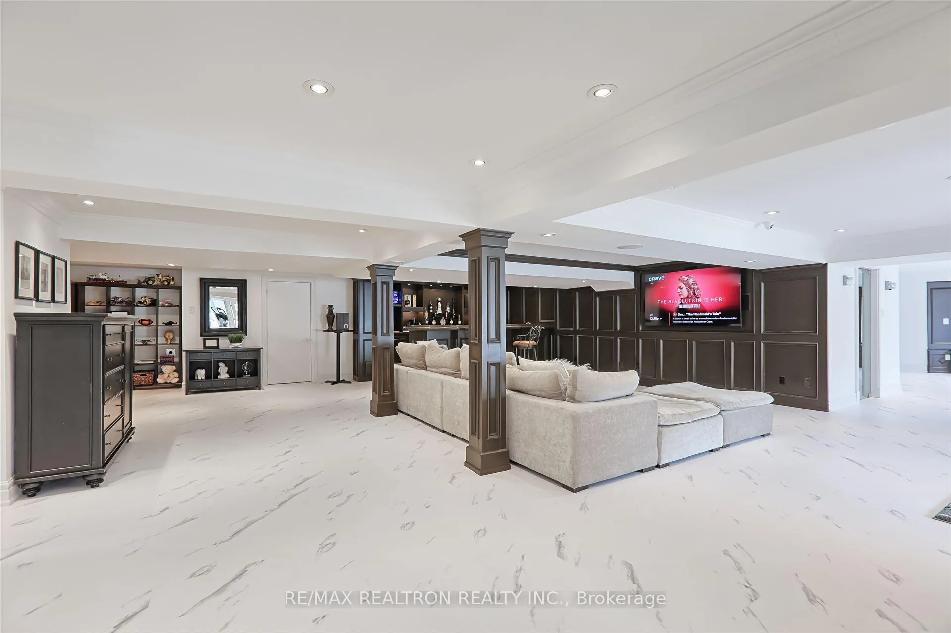 Photo 40 of 45 Duncton Wood Crescent, Aurora, Hills of St Andrew — HOMEH