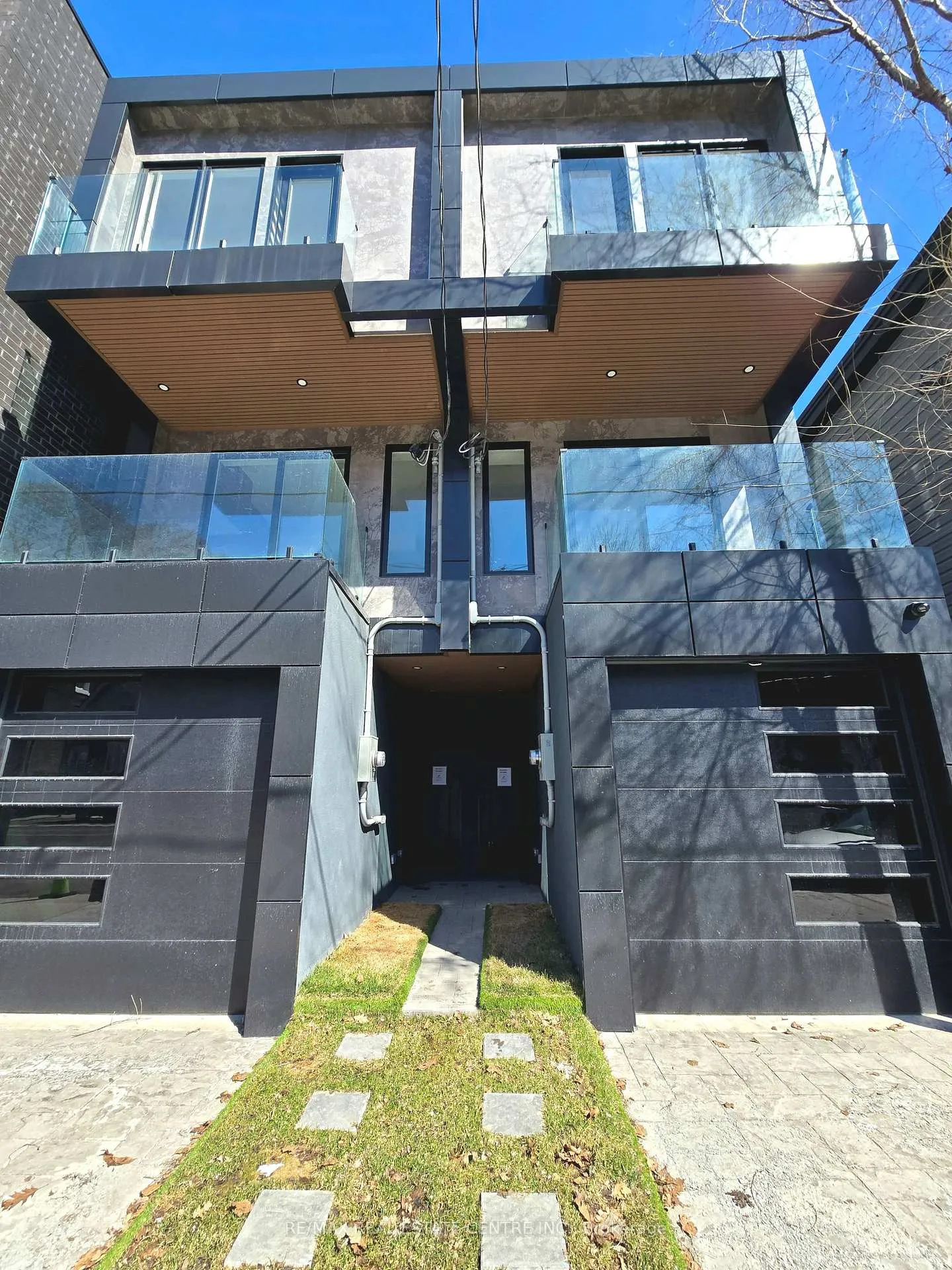 Photo 40 of 59 Jones Avenue, Toronto, South Riverdale — HOMEH